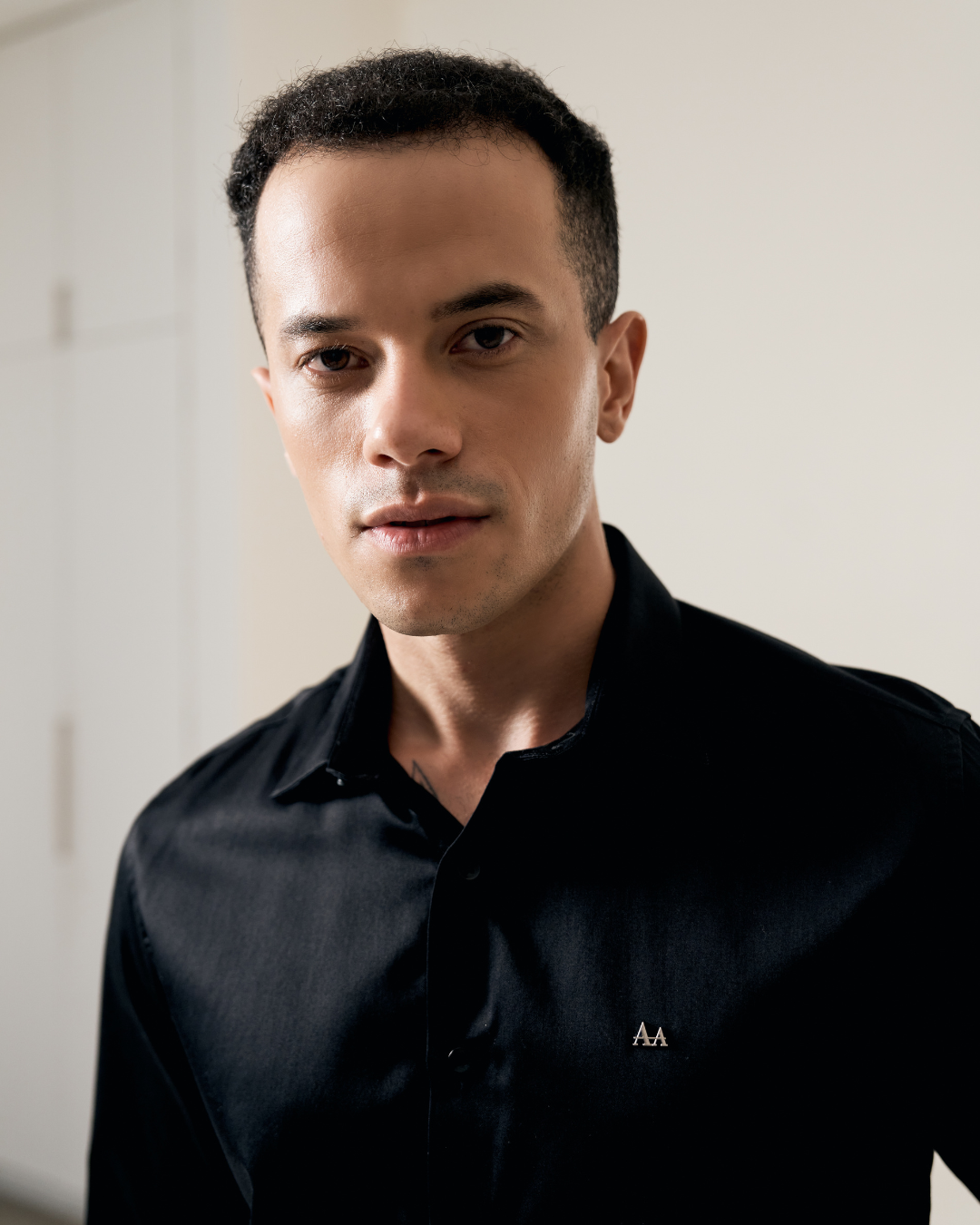 Classic BlackSlim-Fit Shirt