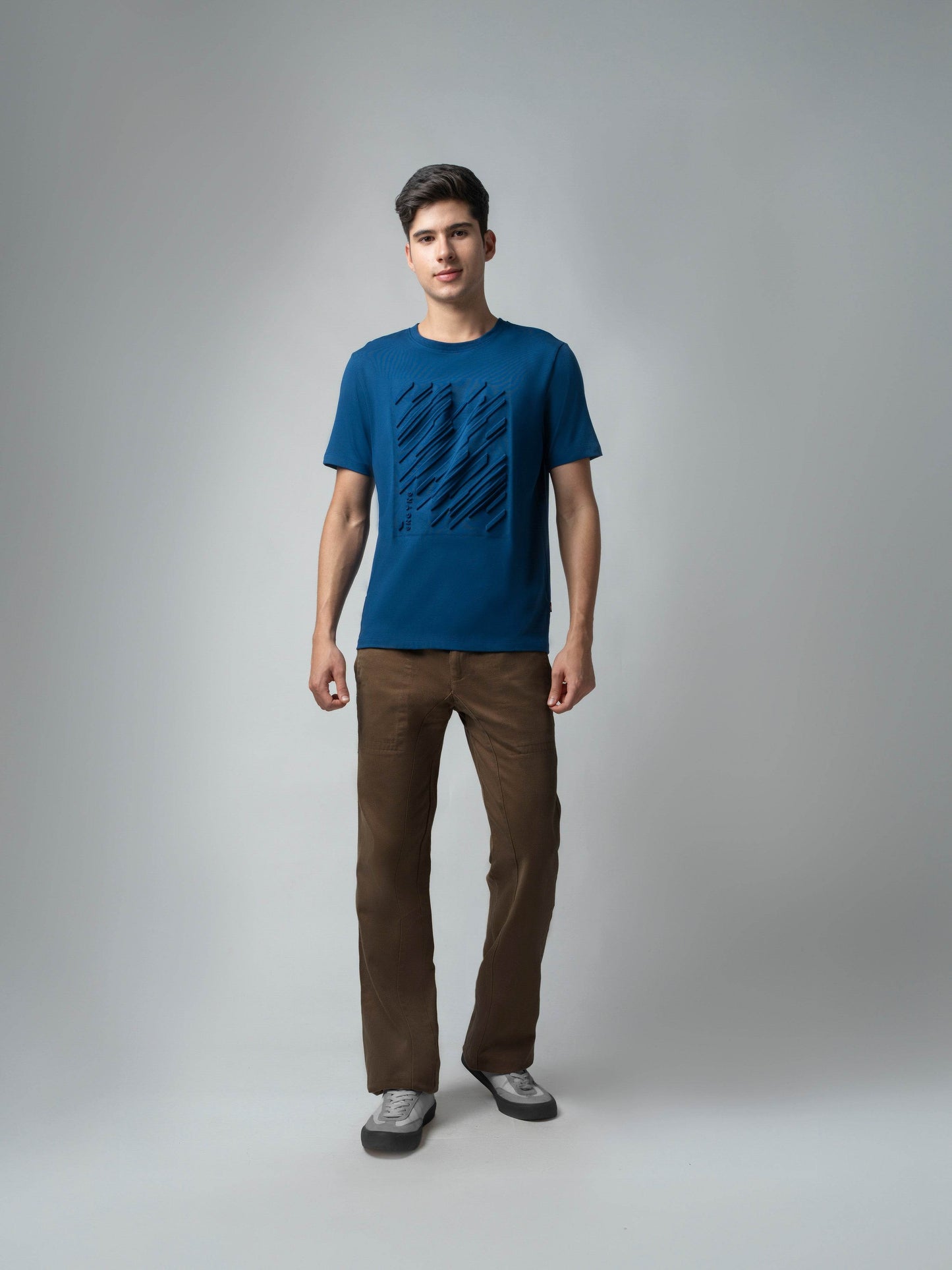 Dark blue tshirt