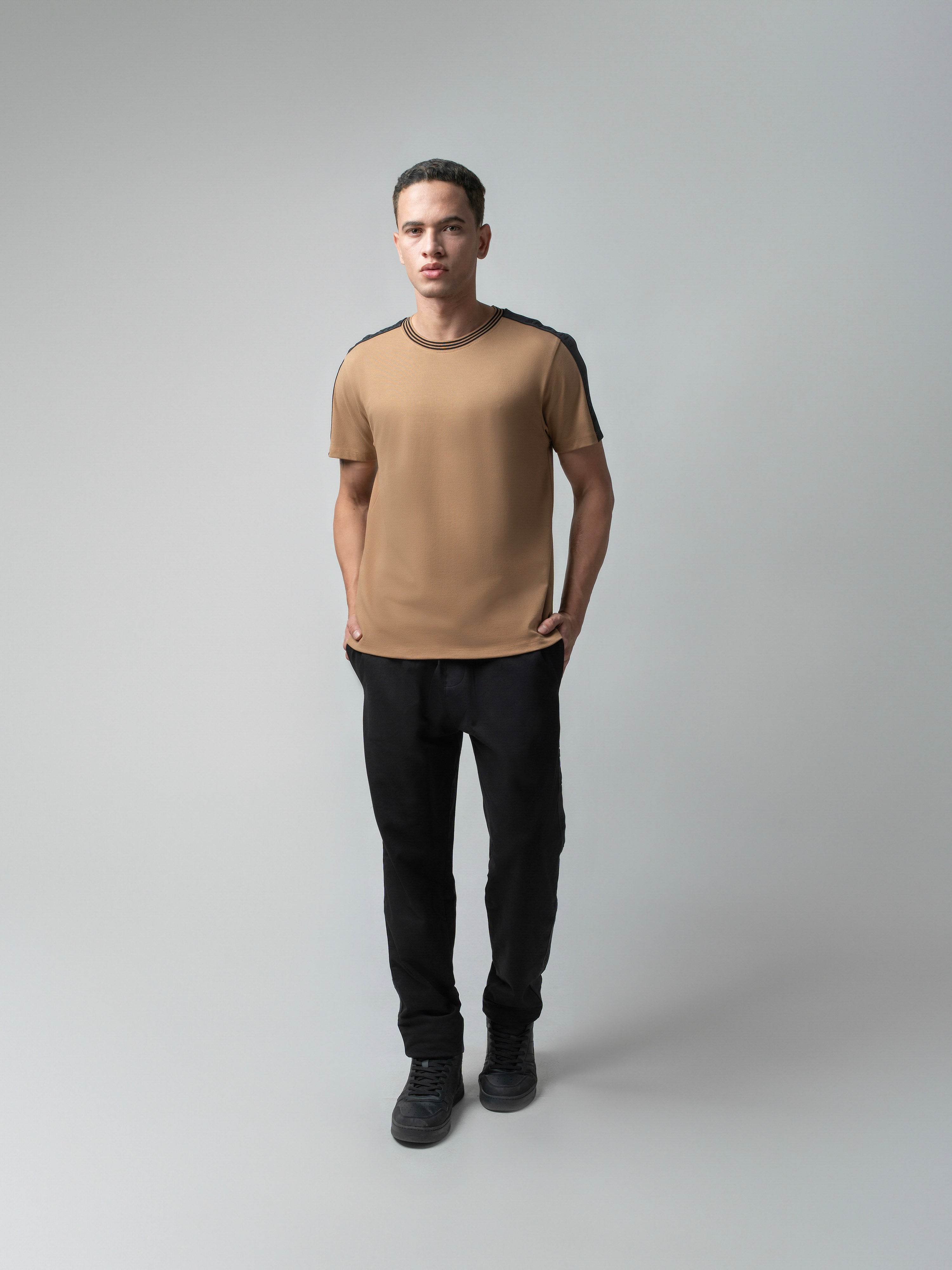 Khaki tshirt