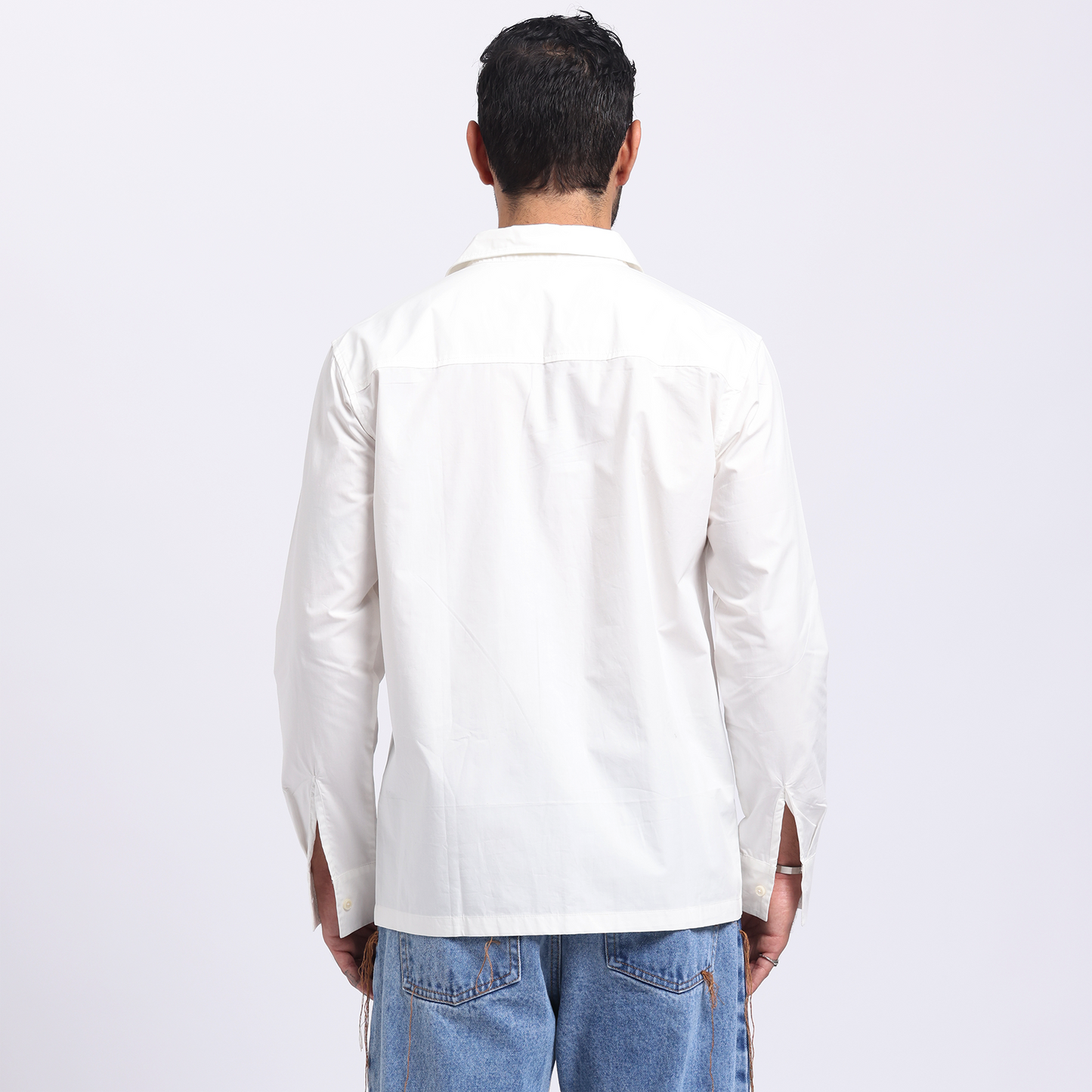 Back view of Stylera art print casual shirt men in white with long sleeves and relaxed fit