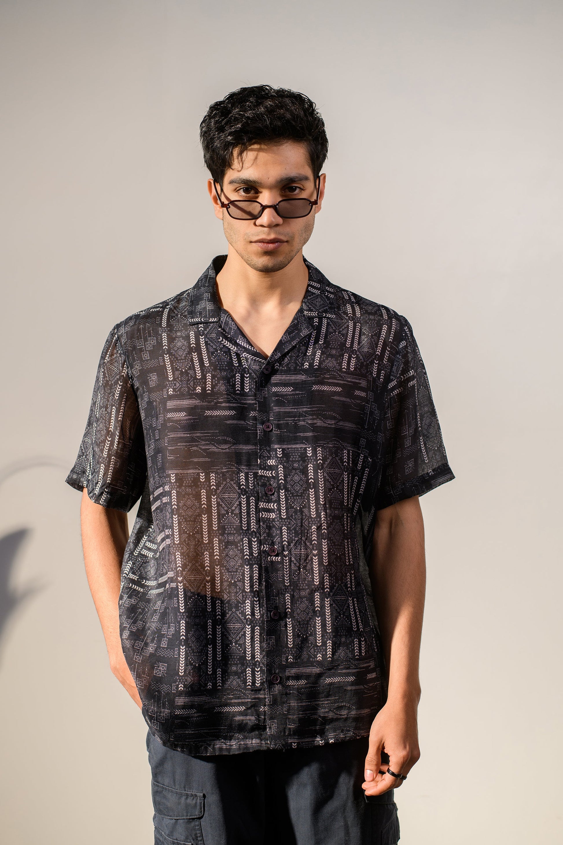 Men's black geometric silk shirt for men with a lightweight and stylish design from Stylera.