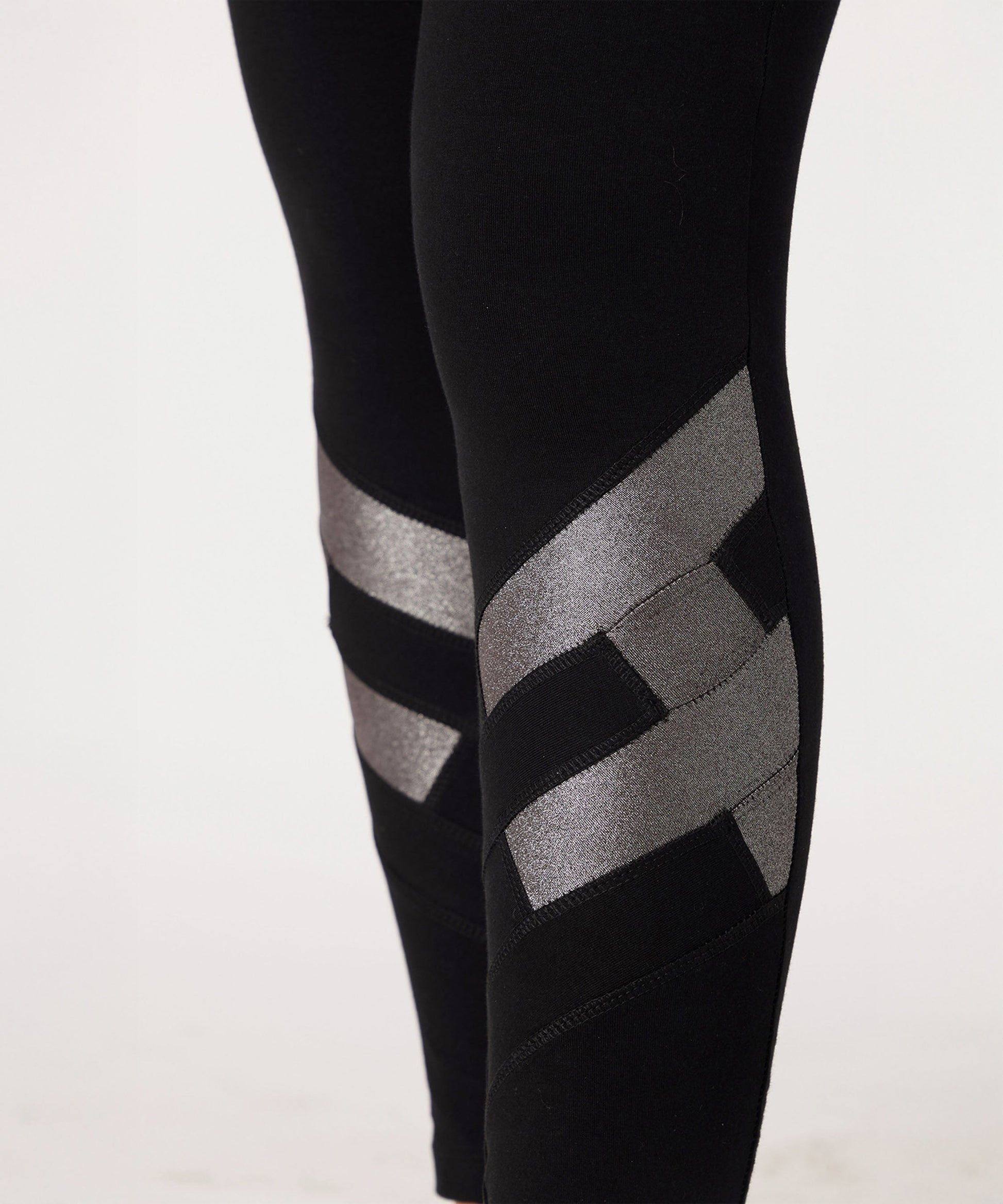 Stylera black high waisted metallic leggings with stylish silver woven accents