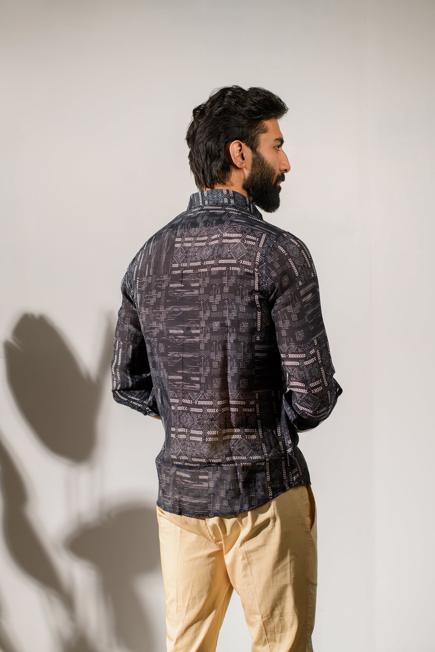 Black silk oxford shirt for men, featuring a stylish patterned design and a contemporary fit