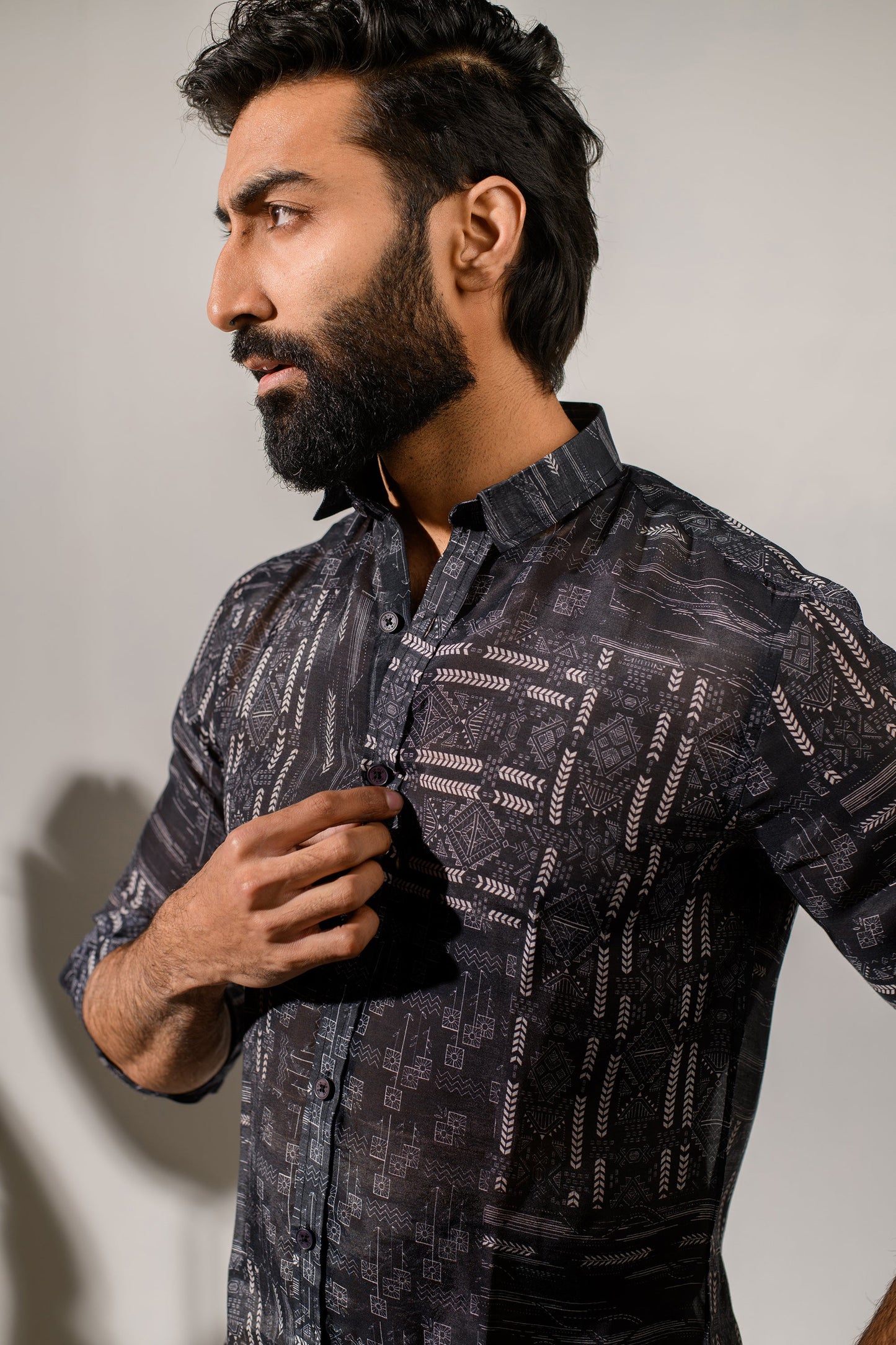 Men's black silk oxford shirt for men with unique patterns and slim fit style