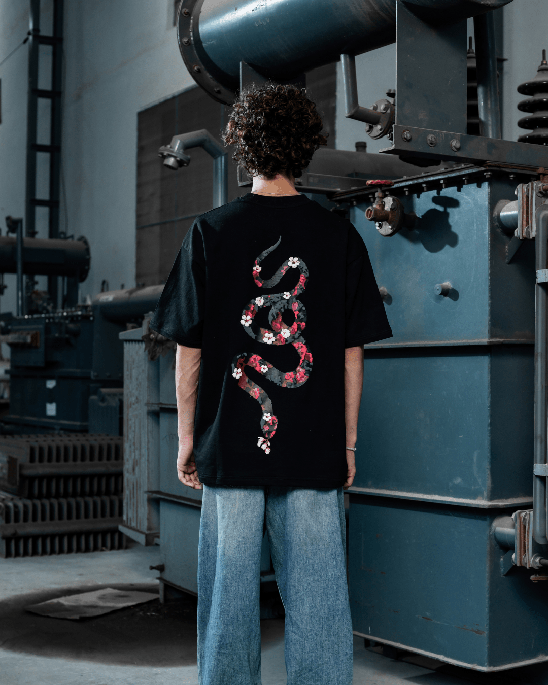 Bloomed Snake Tee
