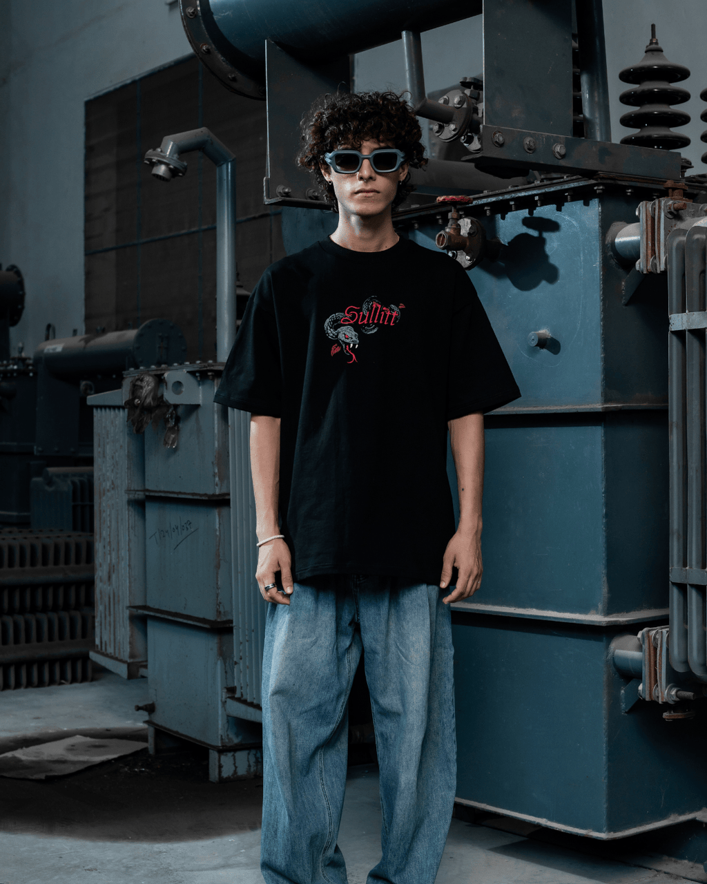 Bloomed Snake Tee