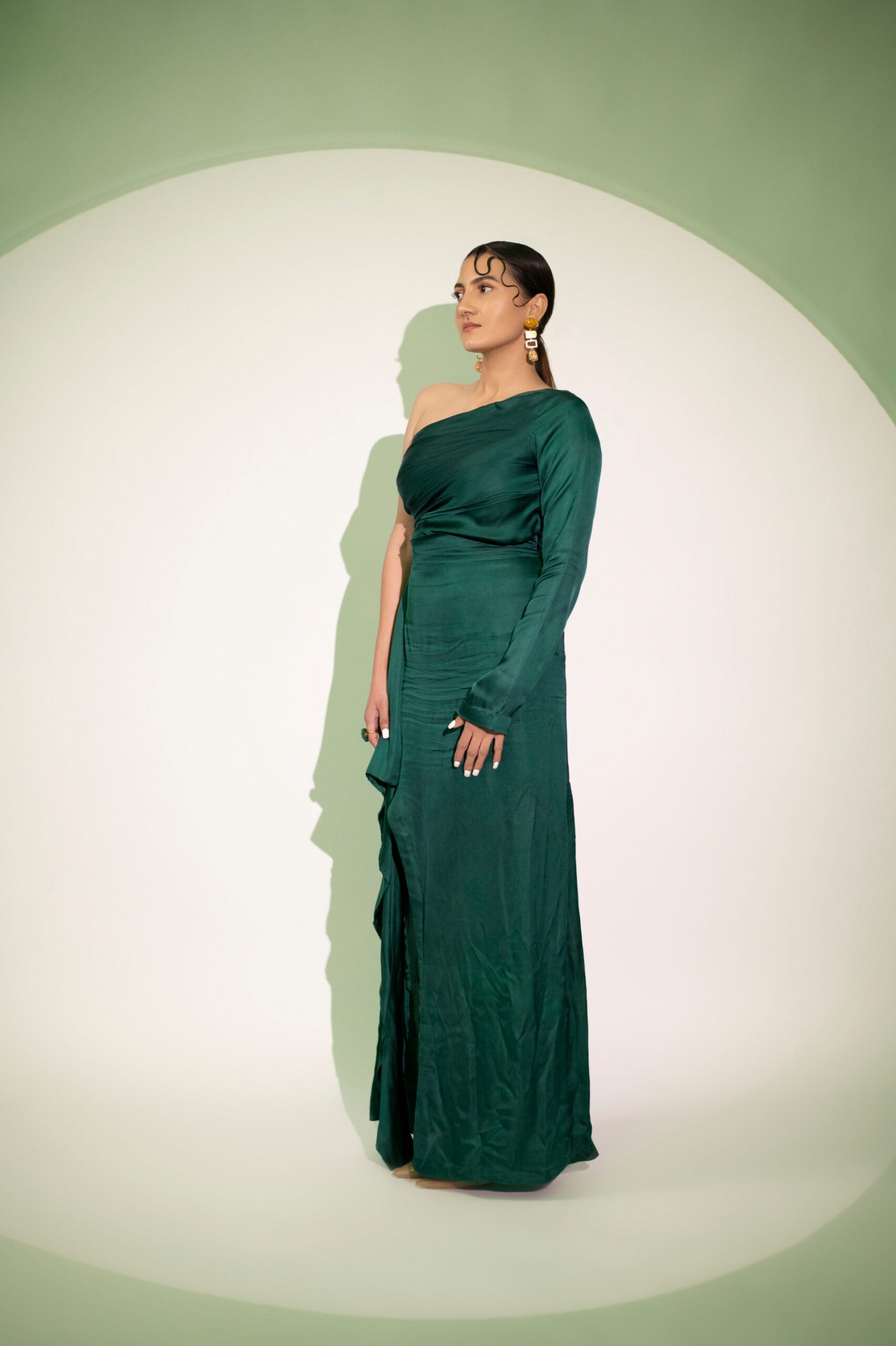 Elegant green designer single sleeve gown for formal occasions to buy designer single sleeve gown
