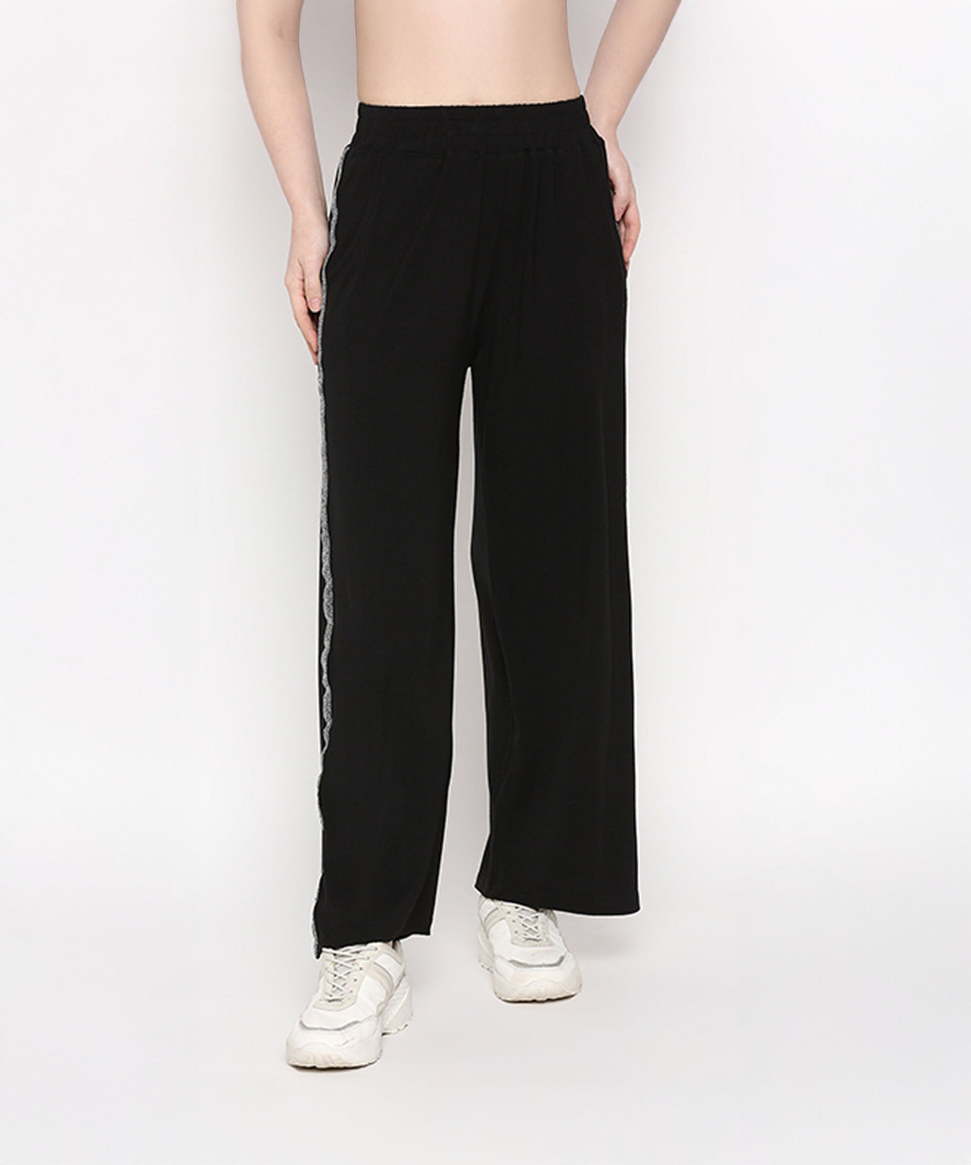 Stylera Casual Black Pants and Top Set Perfect for Relaxed and Stylish Outfits