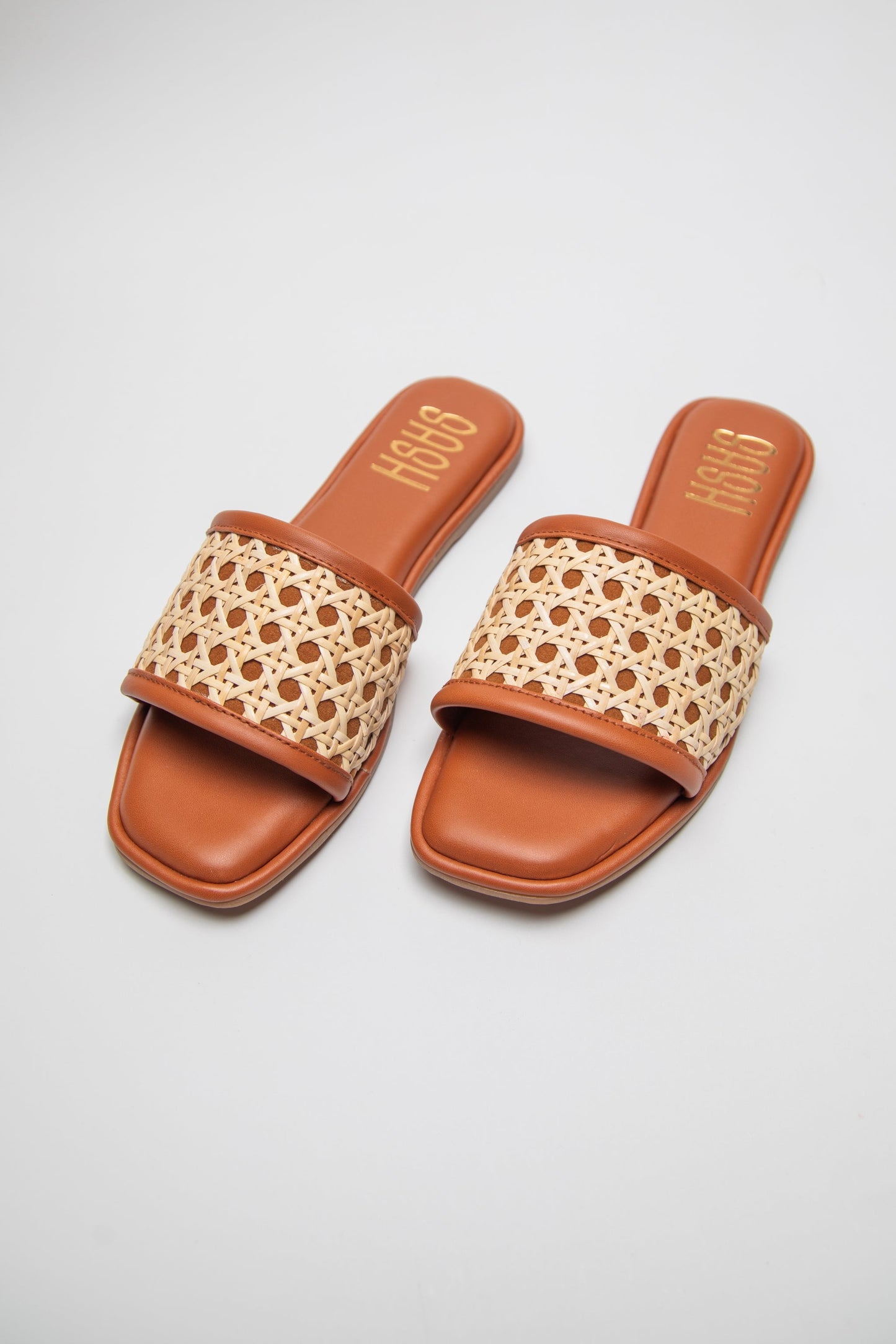 Stylera comfortable casual sandals with woven strap and brown sole for everyday wear