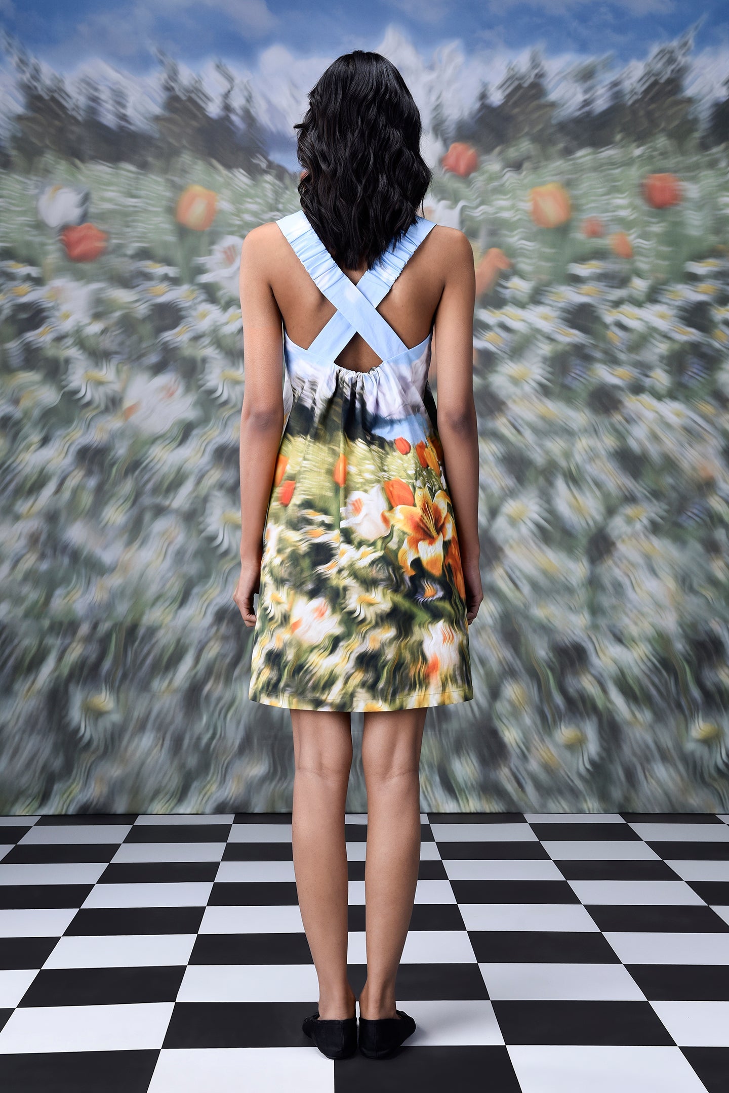 Stylera casual sleeveless dress floral with crossed back straps knee length multicolor print
