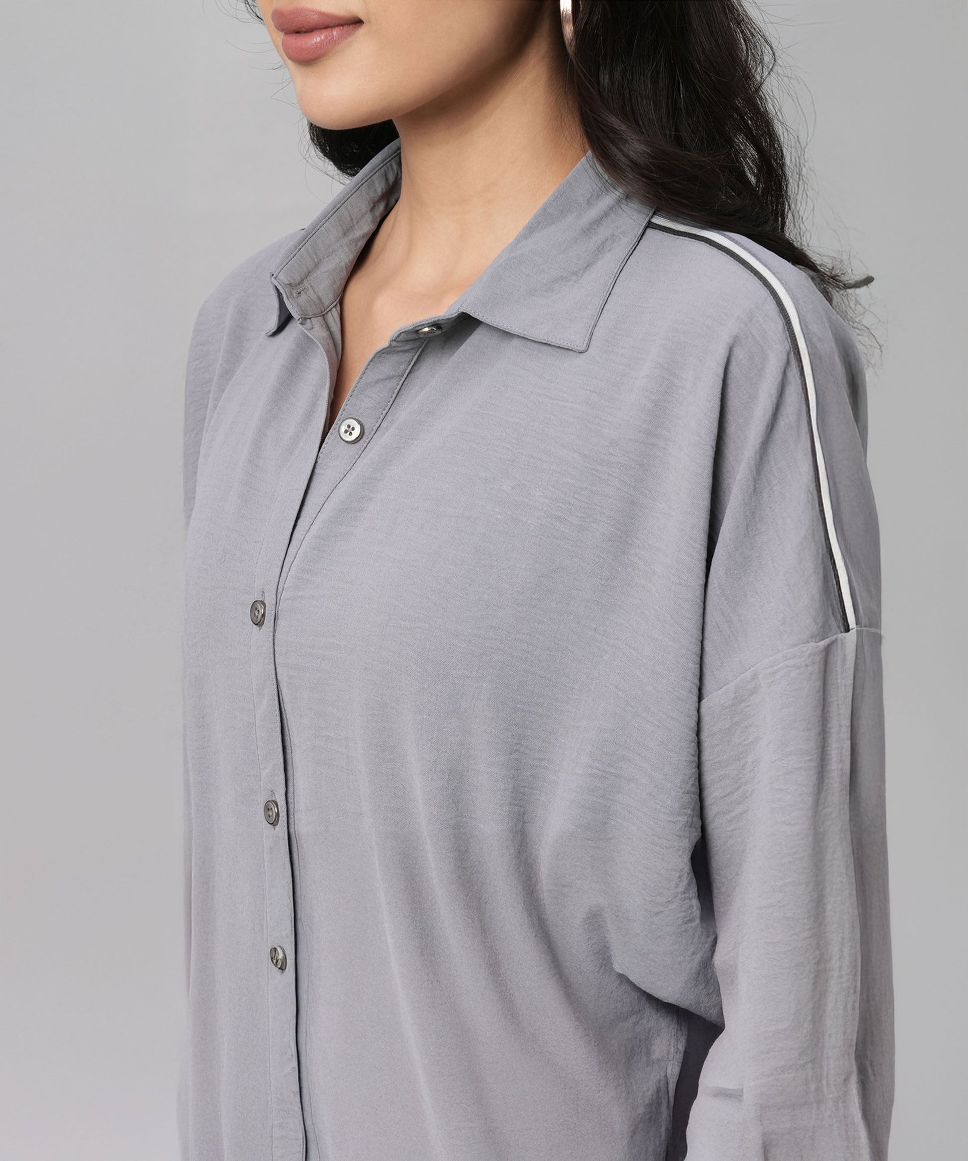 Stylera casual two piece outfit for women in gray featuring a button-up shirt with a relaxed fit