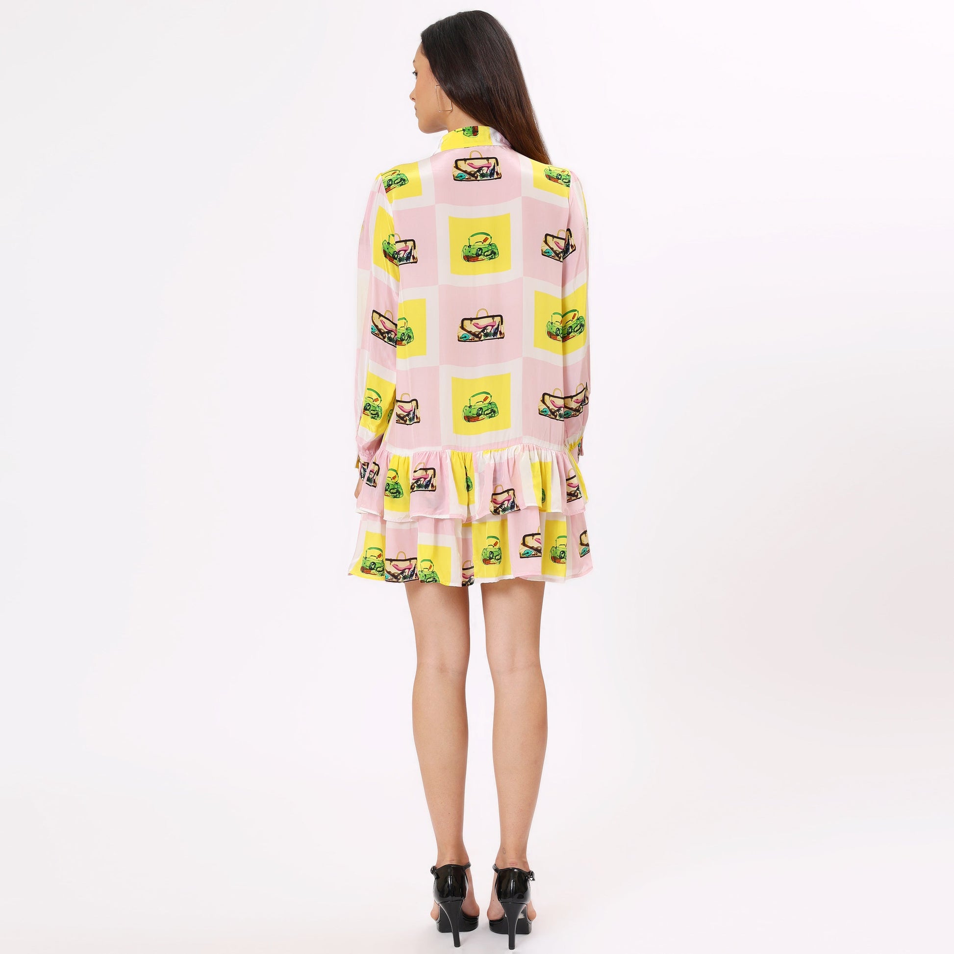 Stylera colorful casual day dress for women with a vibrant print and ruffled hem