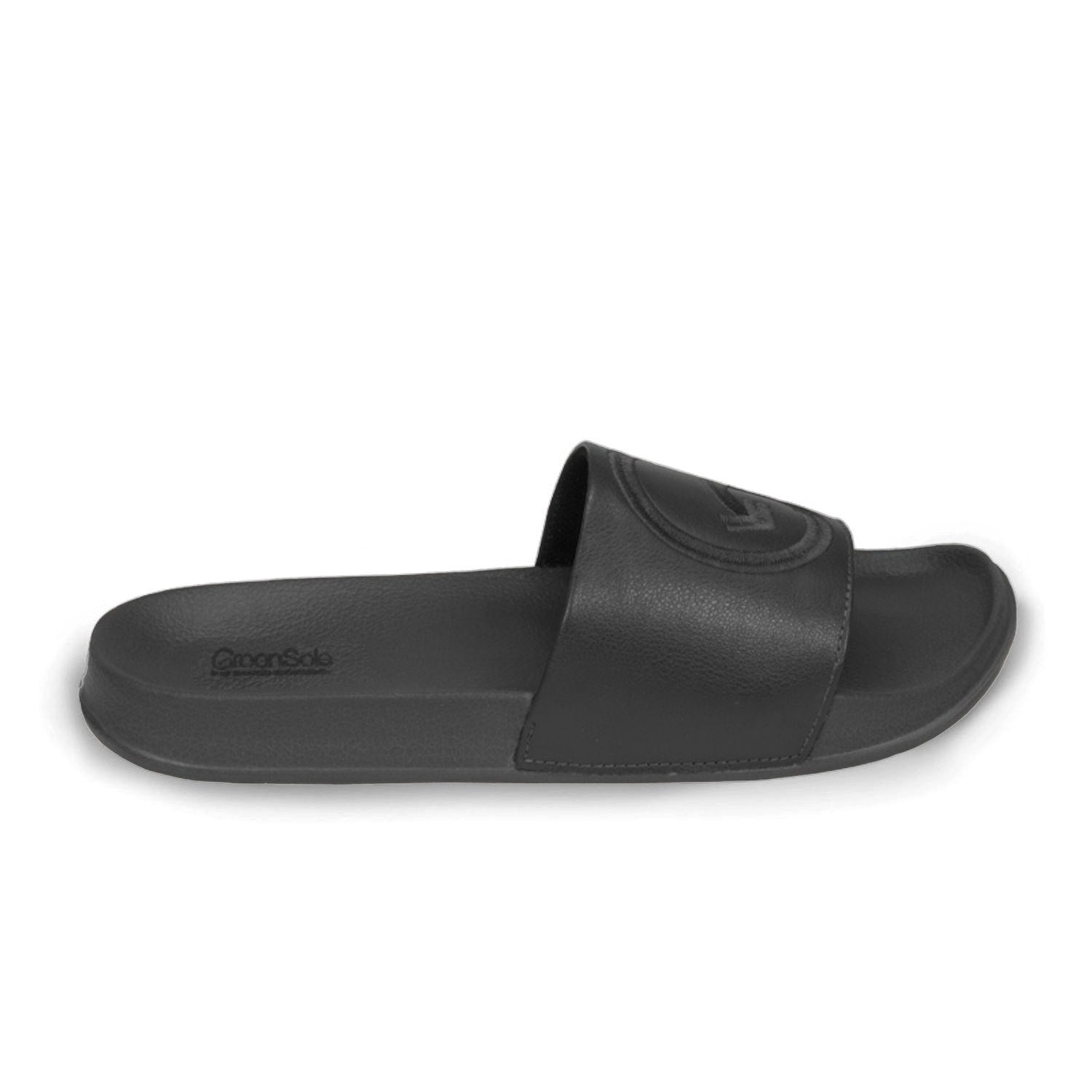 Stylera comfortable sliders for men in black with a sleek, minimalist design
