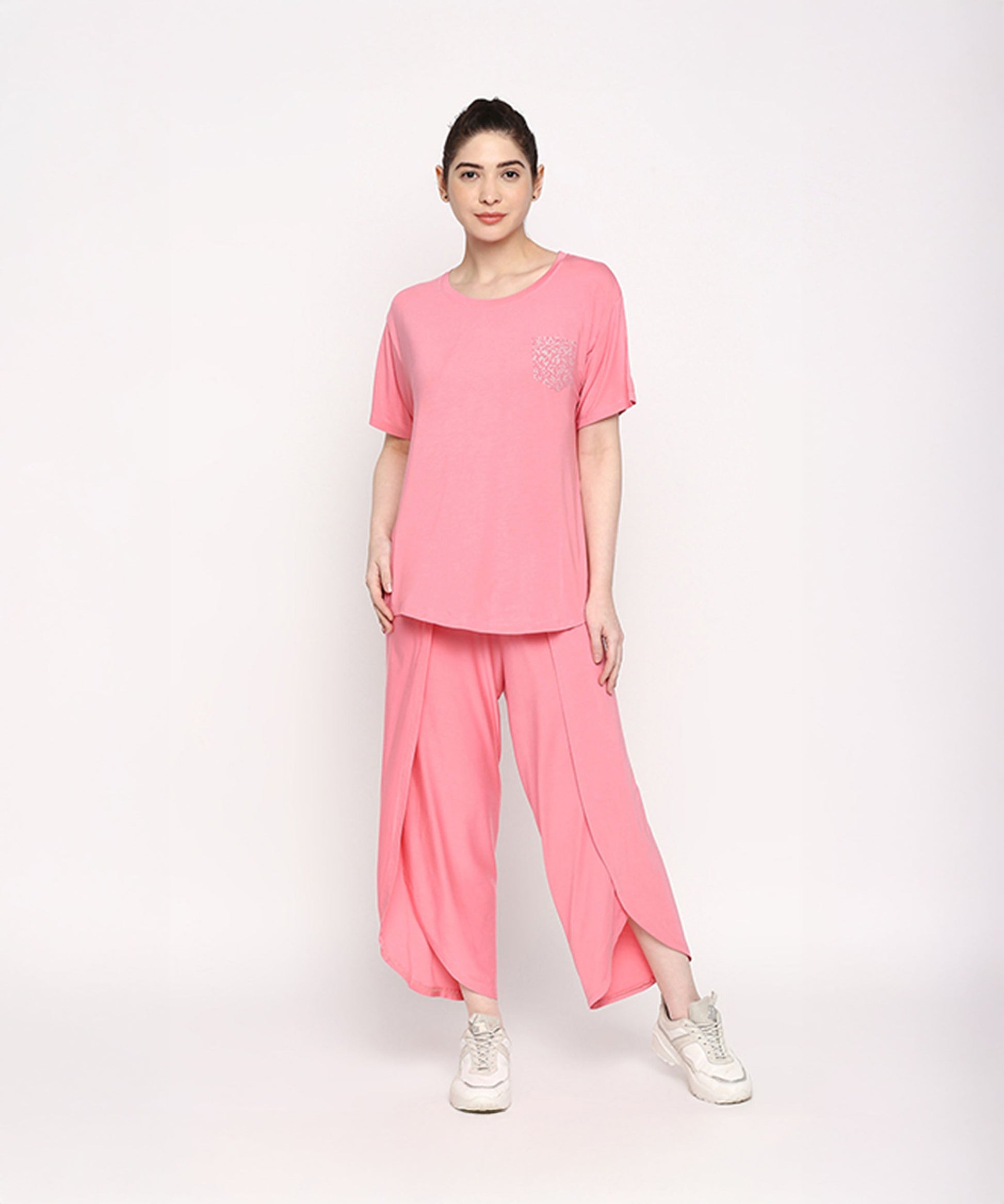 Stylera comfortable summer co-ord set in pink, featuring a relaxed fit top and stylish flowy pants