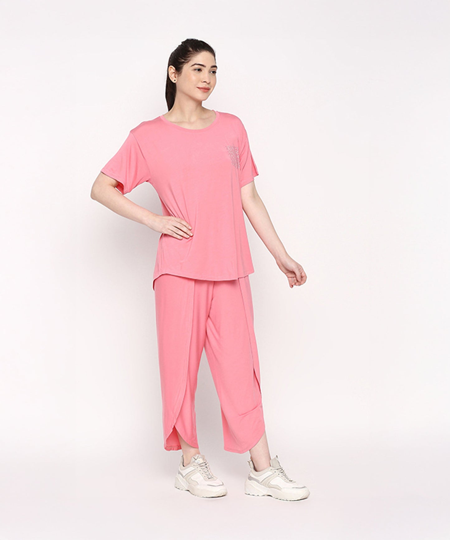 Stylera Comfortable Summer Co-ord Set in Pink with Loose-Fit Top and Pants for Casual Wear
