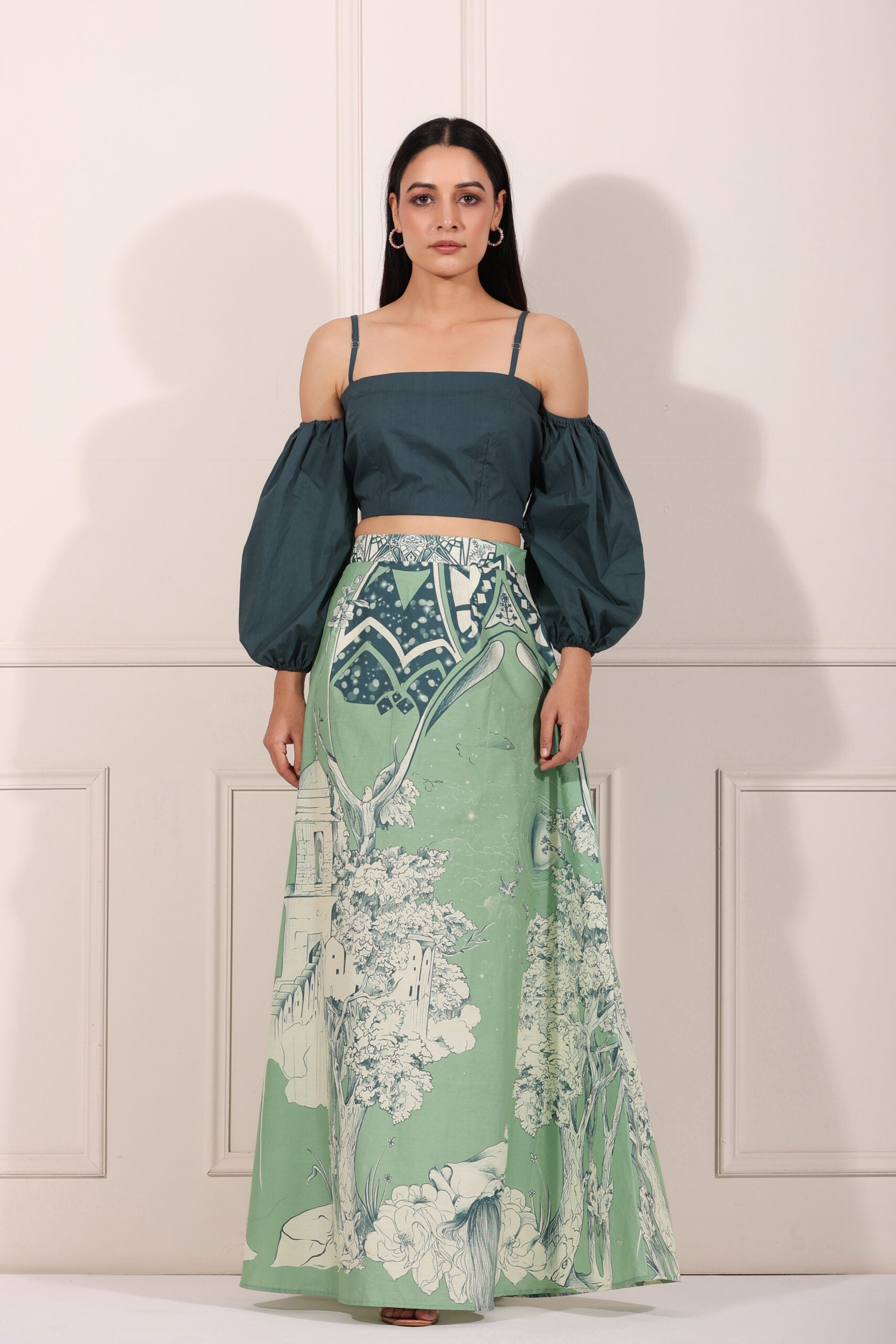Stylish ethnic crop top and skirt set with puff sleeves and a floral print skirt