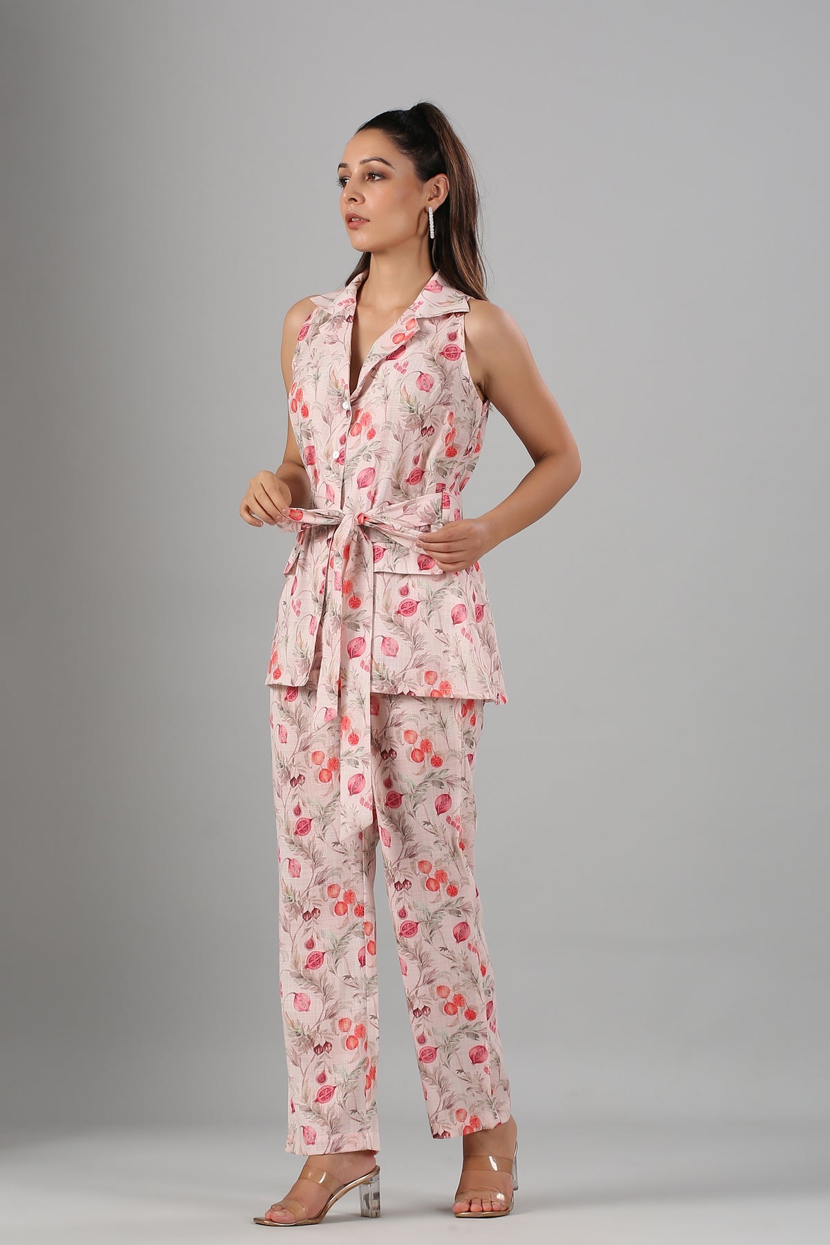 Floral printed two piece set for women featuring a stylish sleeveless top and matching trousers
