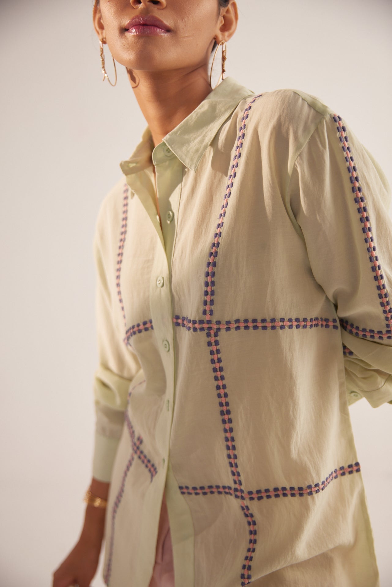 Stylera green embroidered oversized shirt with checkered design and button-down front