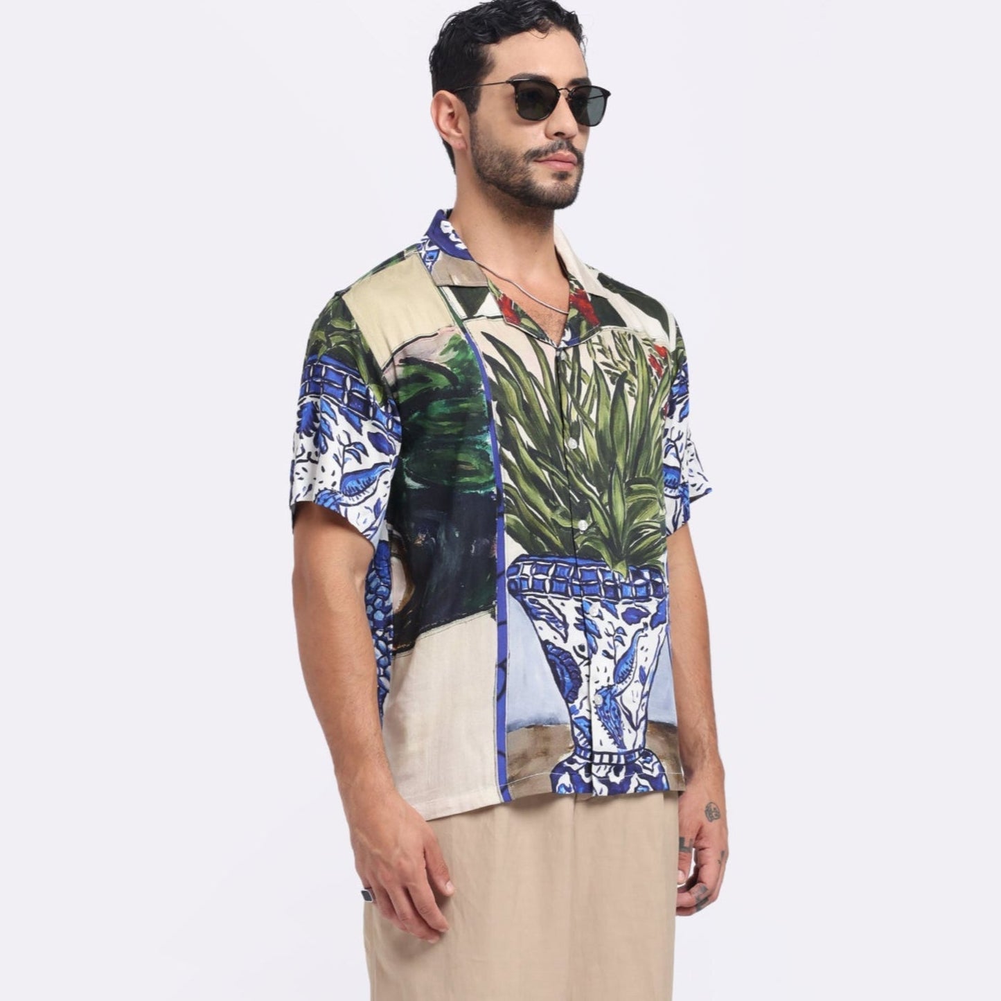 Stylera men's patterned short sleeve shirt featuring vibrant colors and artistic designs for casual wear