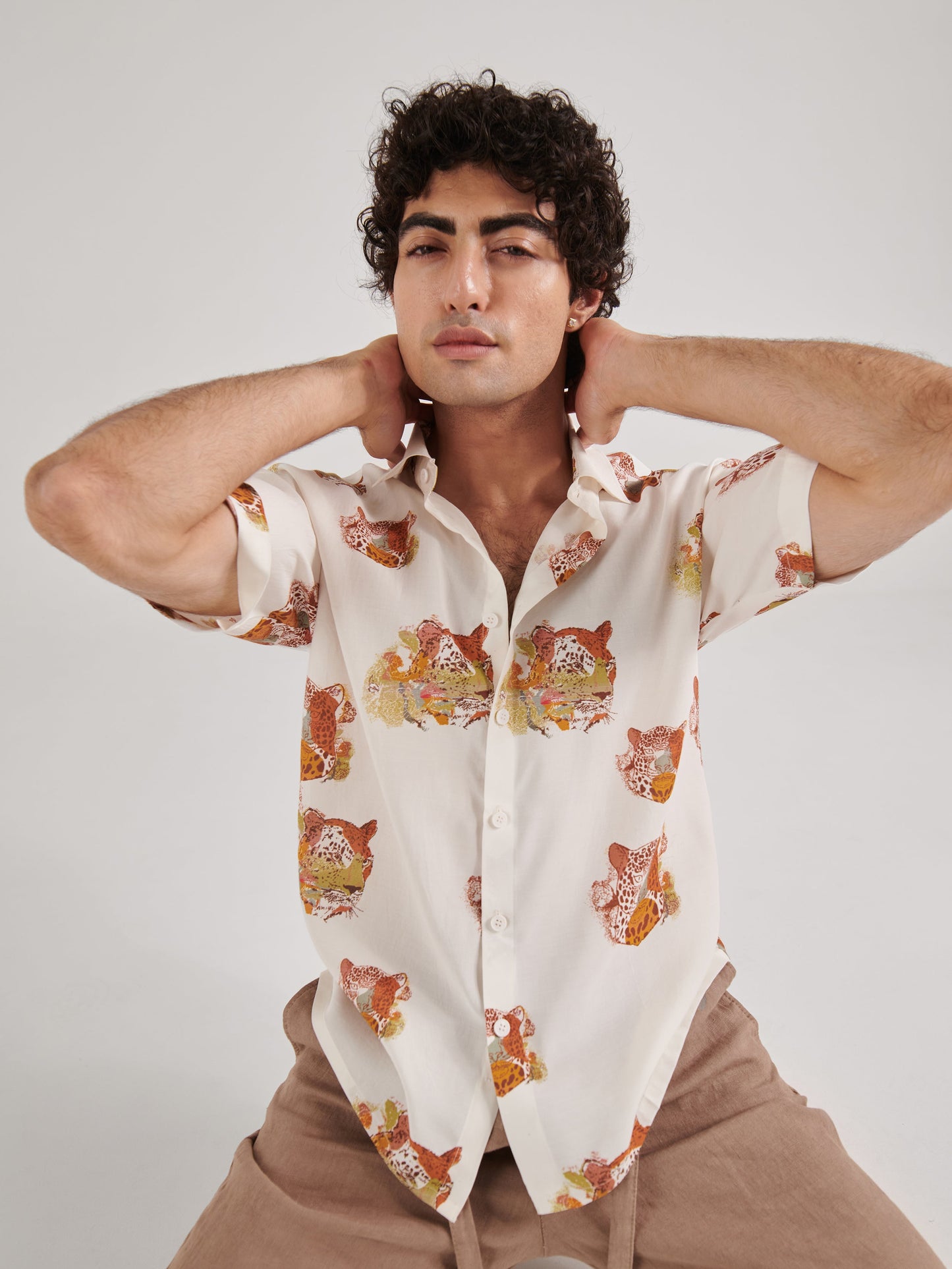 Trendy oversized leopard shirt for men with colorful animal prints and short sleeves