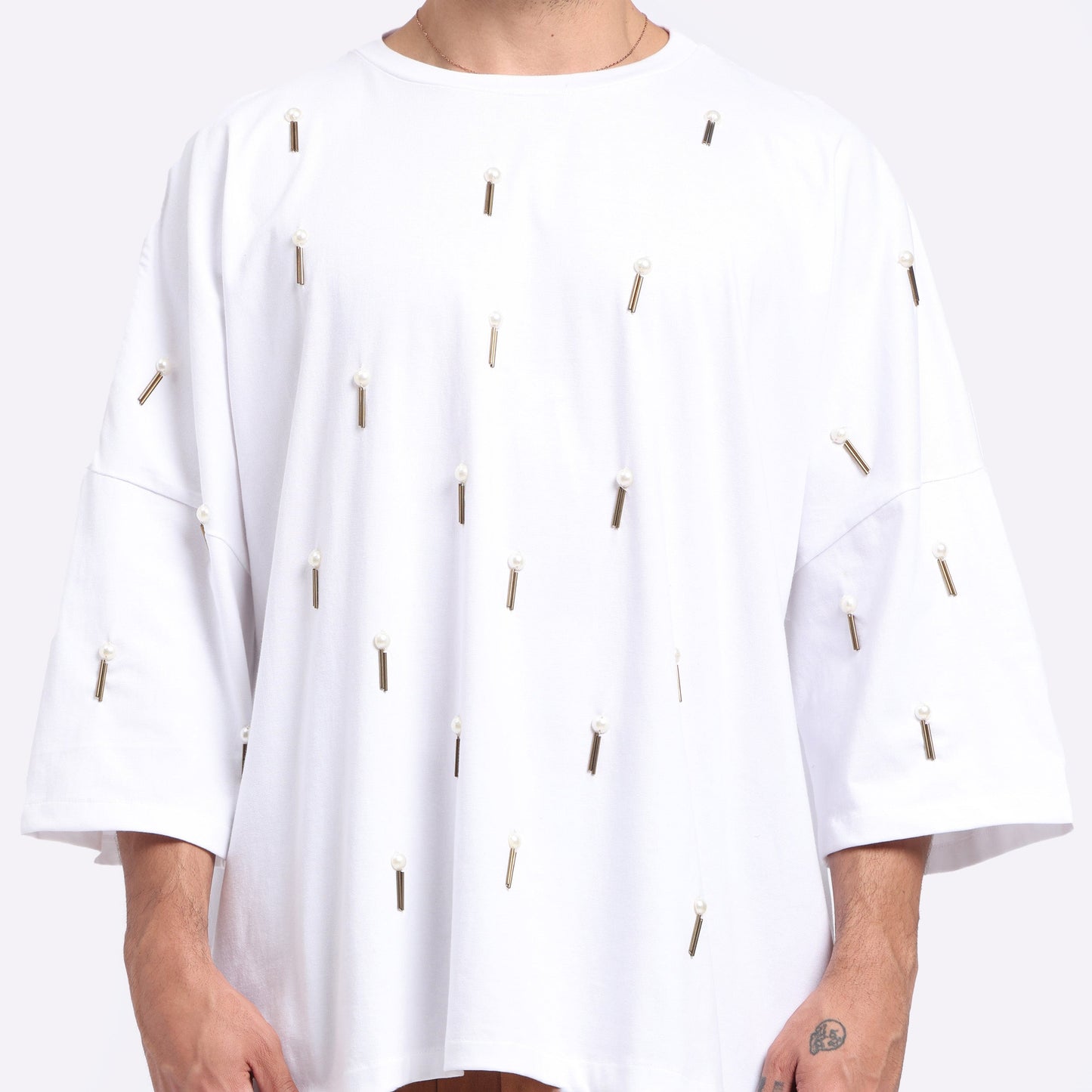 Stylera oversized white tee men with unique embellishments for a stylish, casual look