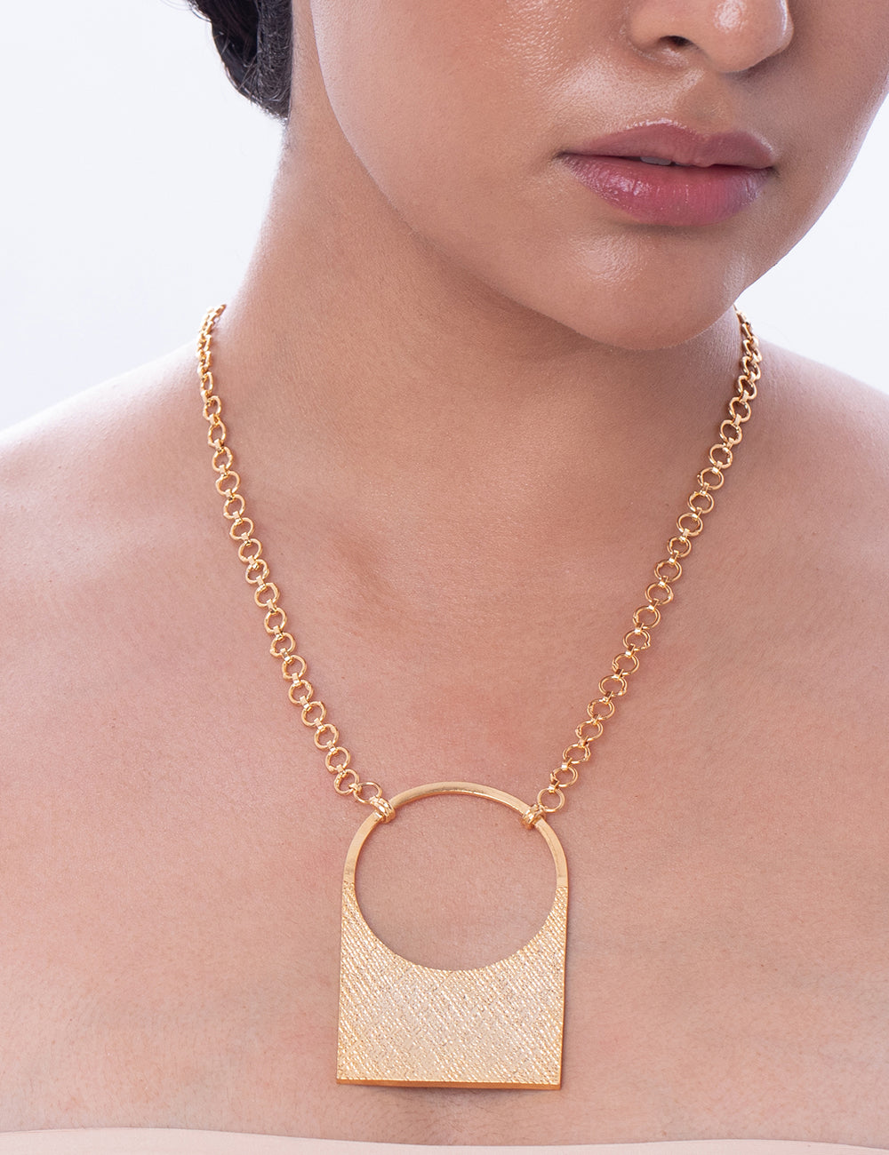 Contour Necklace
