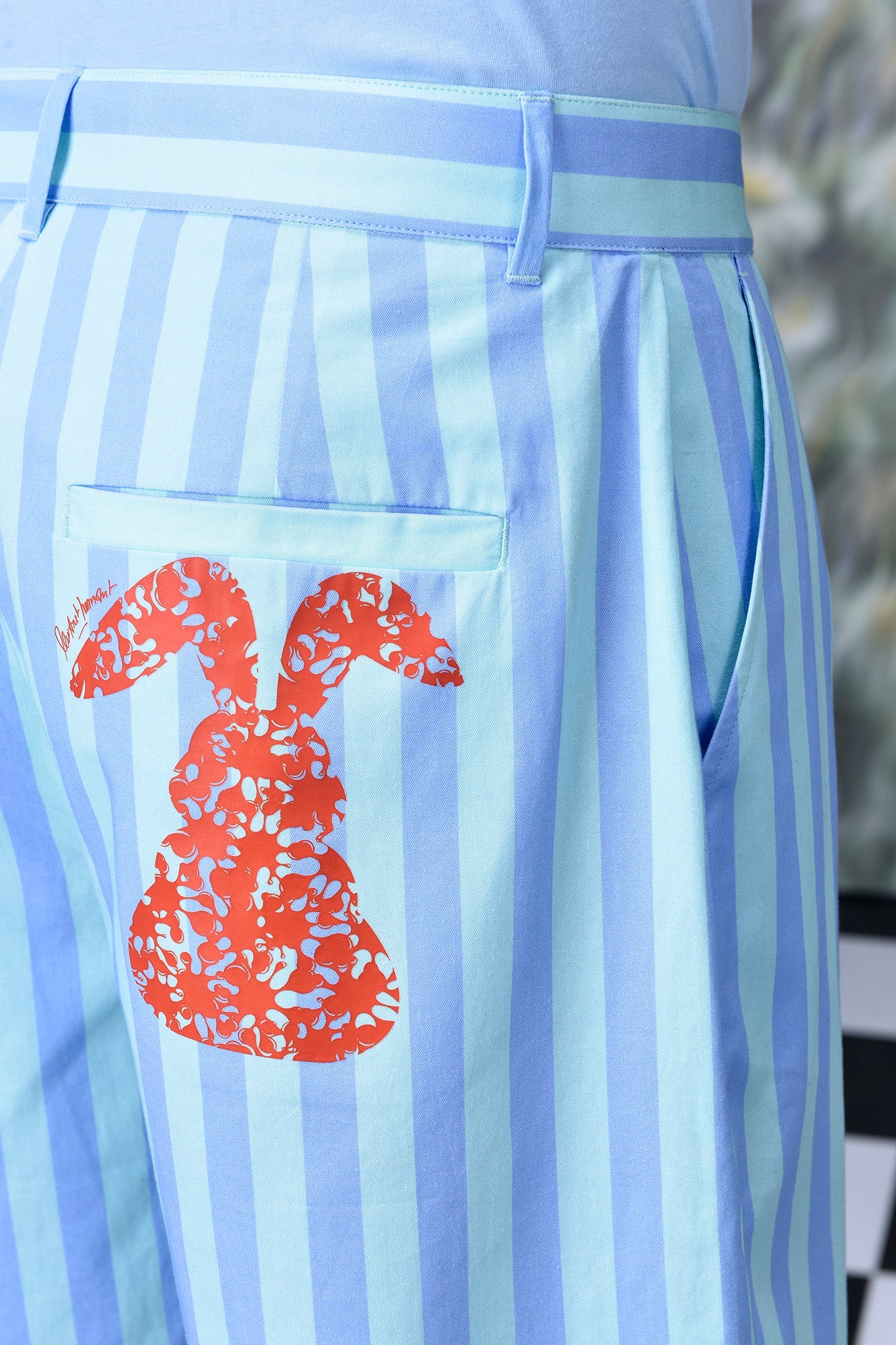 Stylera striped regular fit shorts in light blue white vertical stripes with back pocket red rabbit print