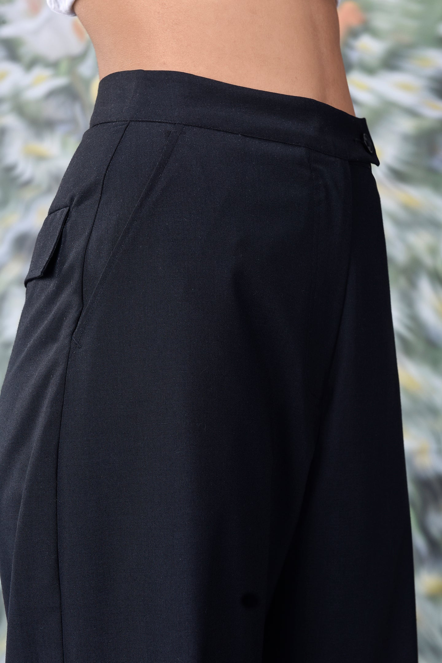 Stylera loose fit black pants for women high waist wide leg trousers with side pocket detail