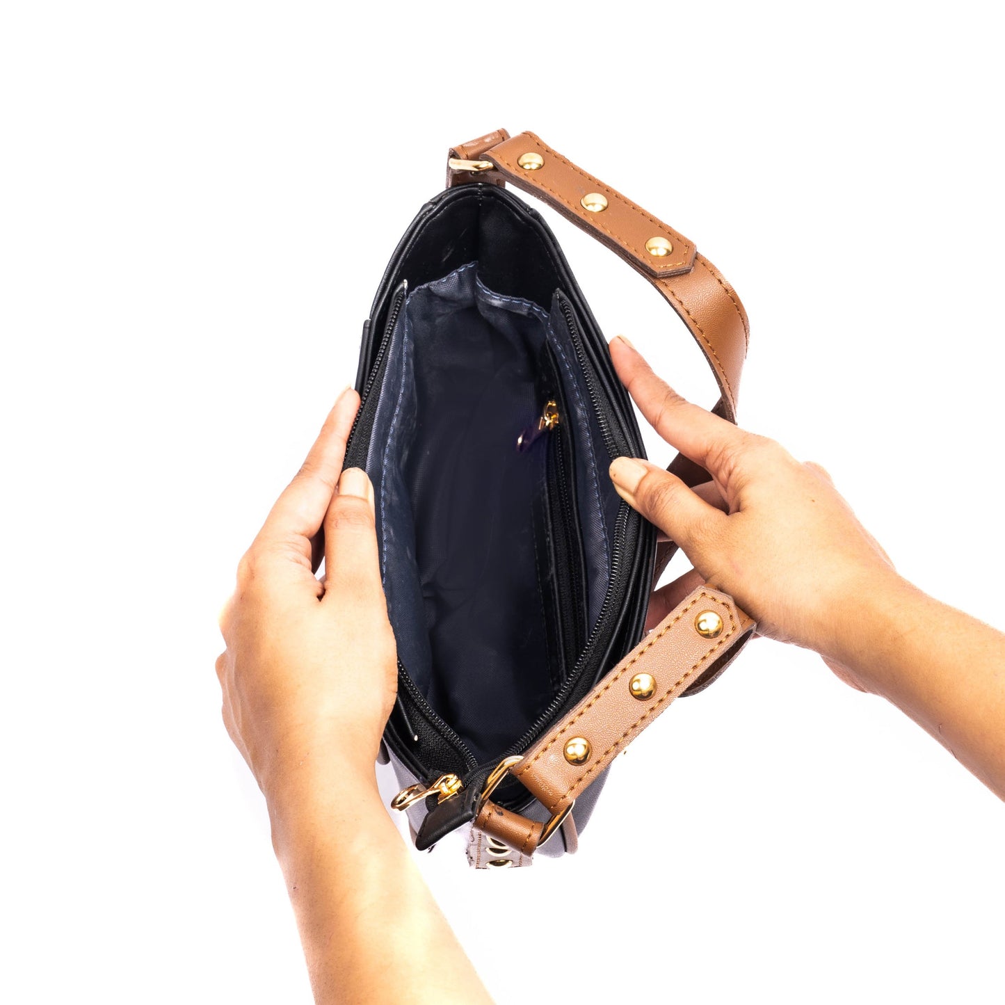 Stylera stylish shoulder bag for women with a chic design and spacious interior