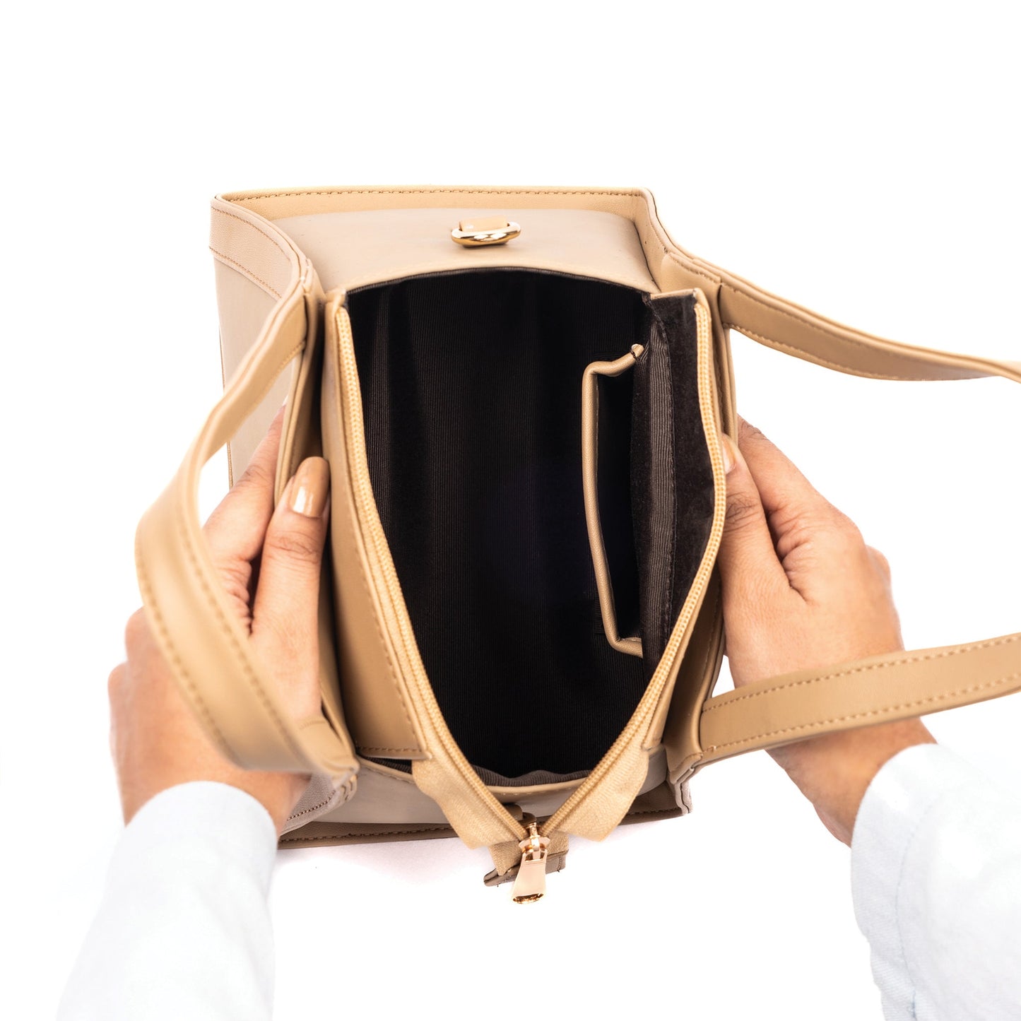 Stylish taupe shoulder bag with spacious interior and pockets for organization