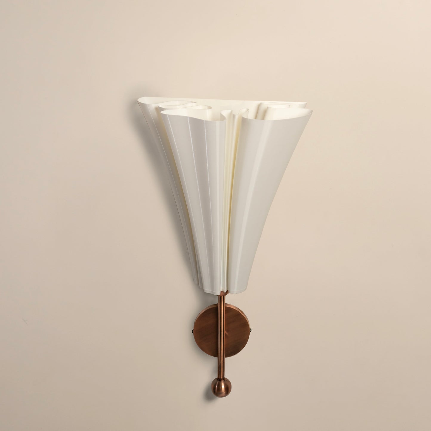 Sozori stylish wall lamp for living room featuring a modern design in white and copper accents