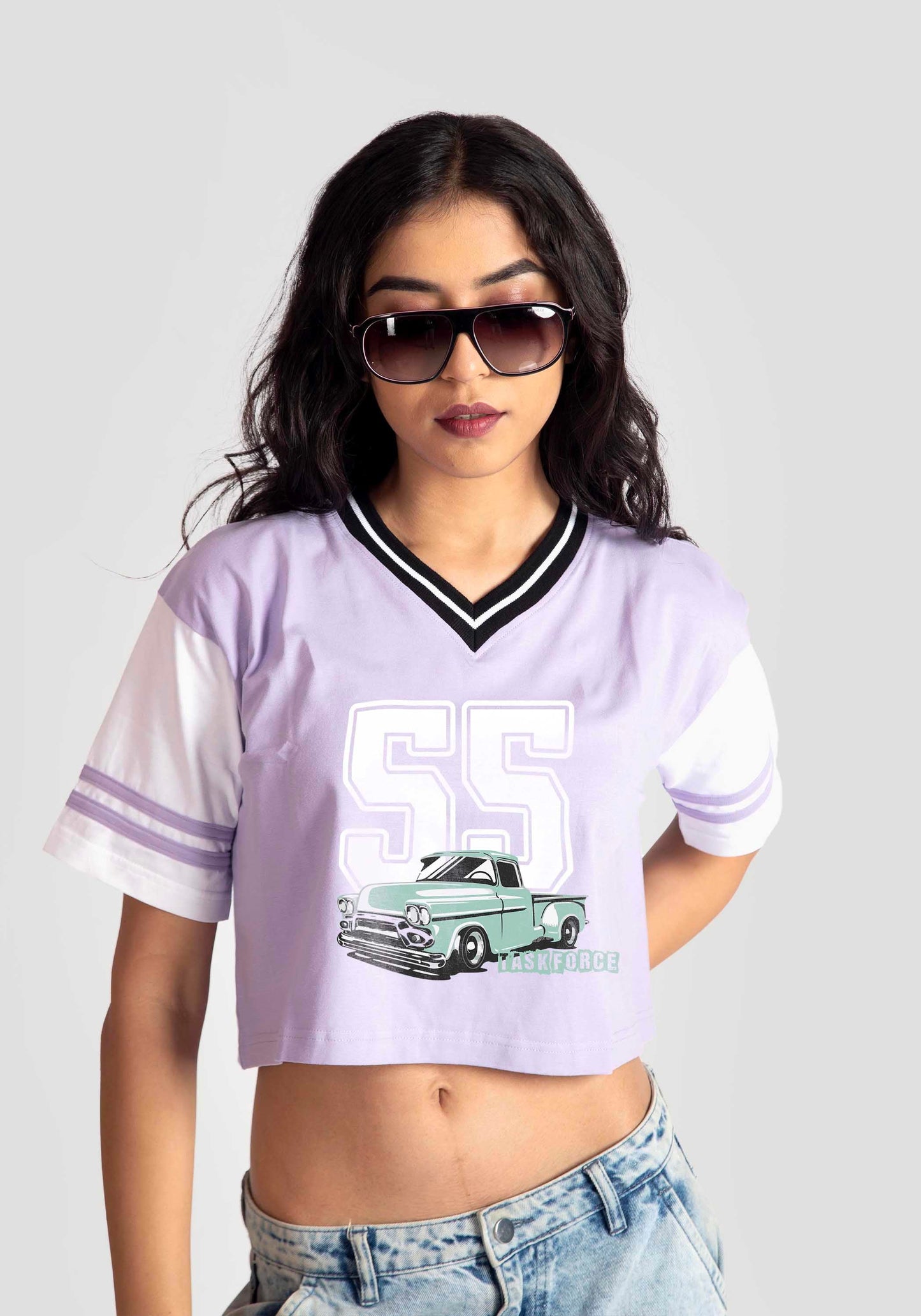 Stylera trendy casual tops for women lavender crop top with vintage car graphic and striped sleeves