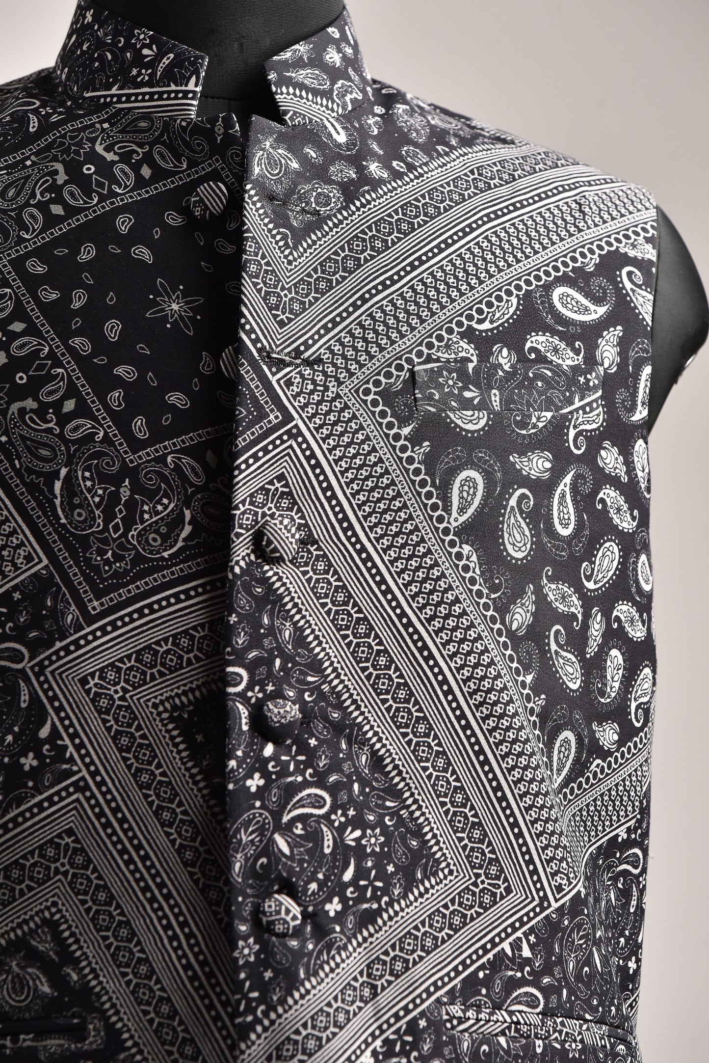 Trendy ethnic bandi jacket by Stylera with intricate paisley patterns in black and white