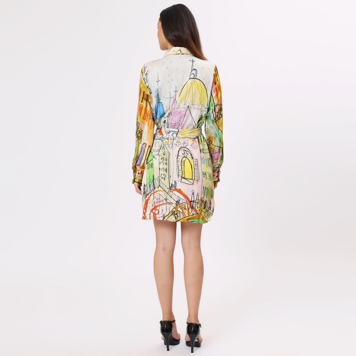 Stylera trendy long sleeve dress for spring featuring colorful architectural designs and a relaxed fit