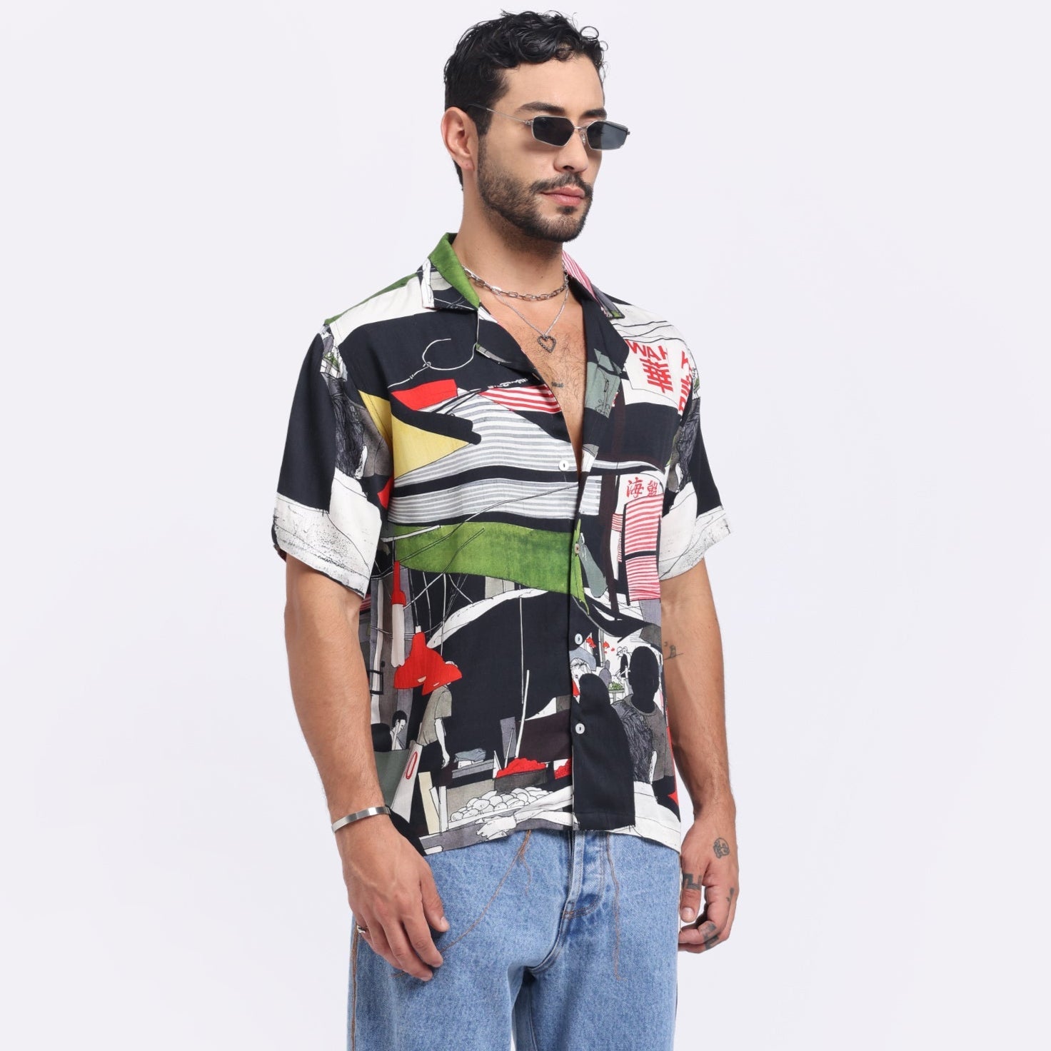 Stylera trendy men's casual shirts with a colorful abstract design and short sleeves