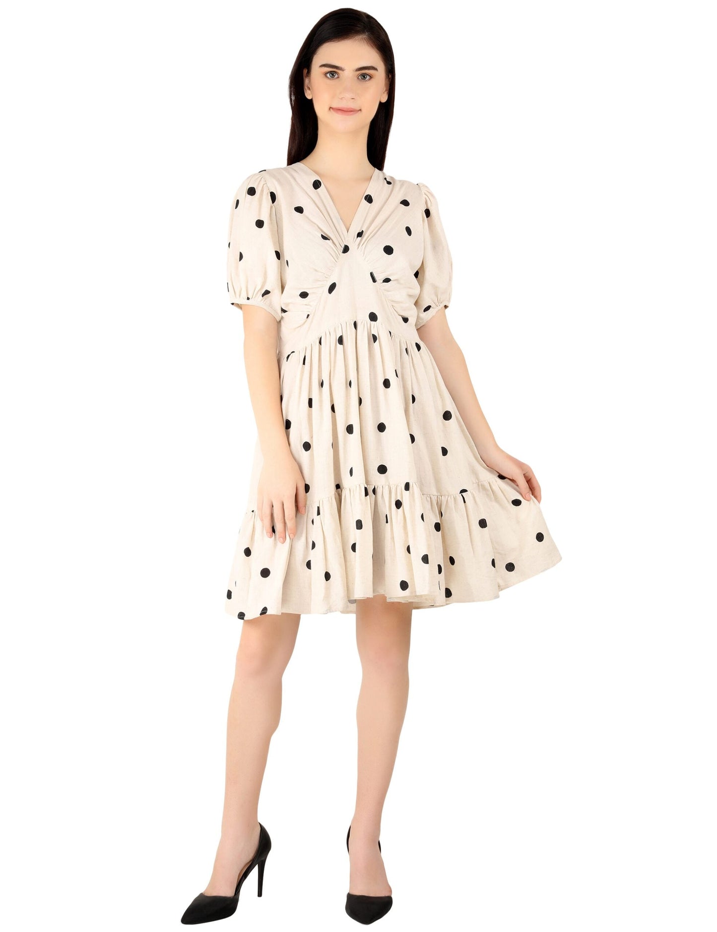 Trendy polka dots midi dress in cream with puff sleeves and tiered hem for a stylish look