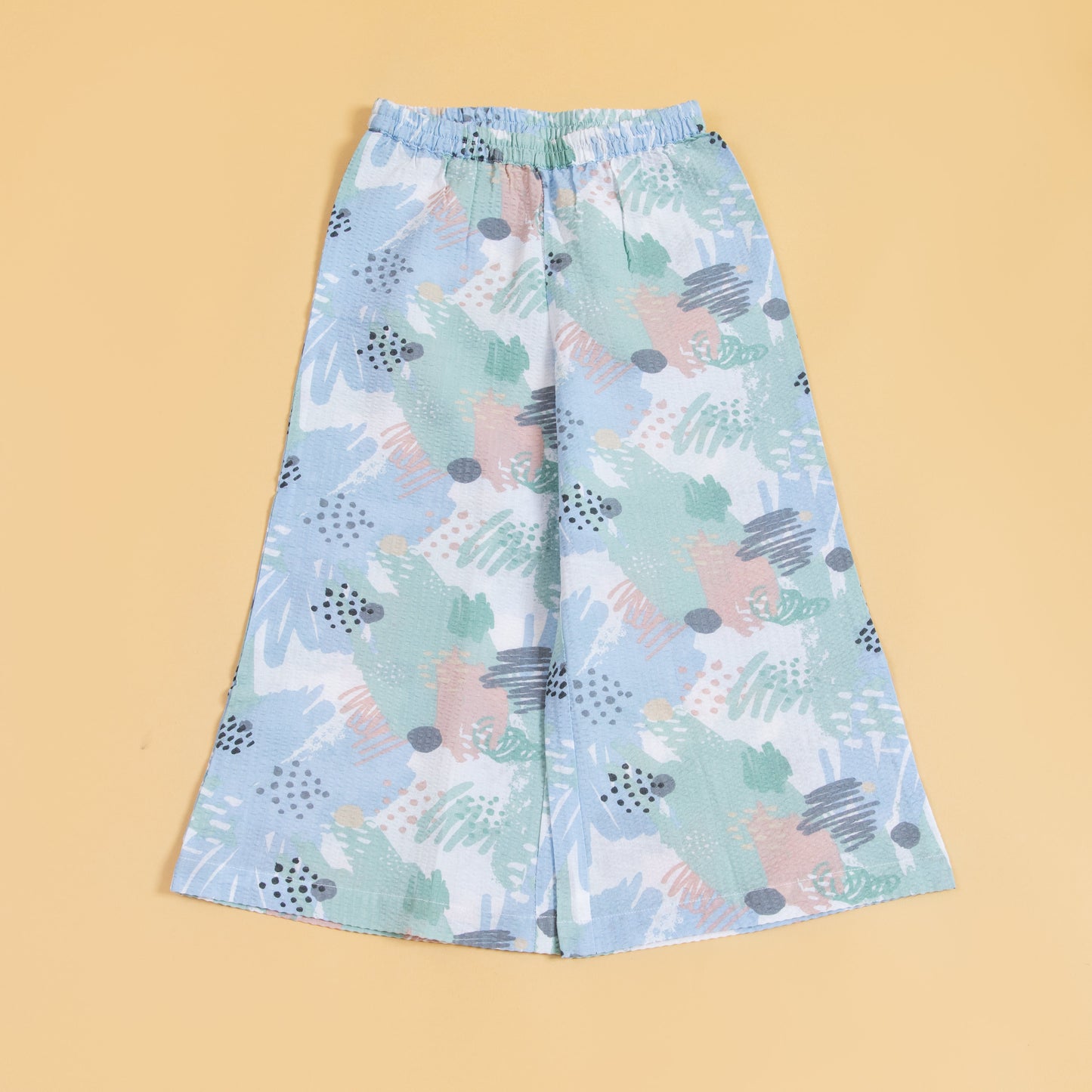 Stylera trendy sleeveless matching set featuring colorful patterned pants with a comfortable fit