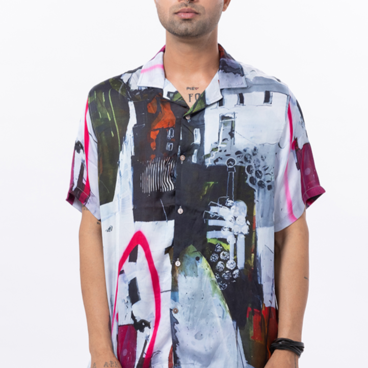 Stylera trendy summer short sleeve shirt featuring a colorful abstract design and relaxed fit