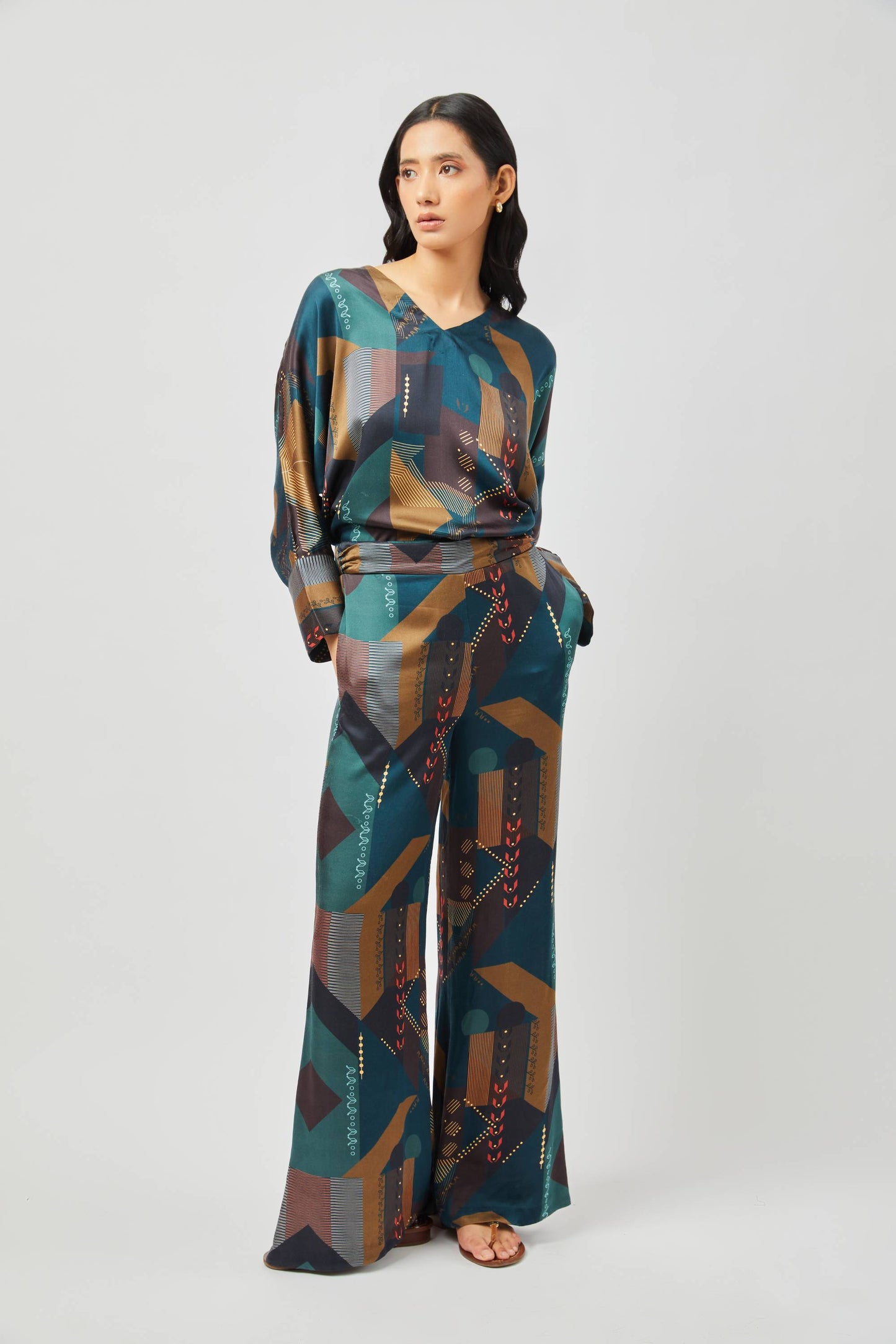 Stylera women's geometric print lounge set featuring a long sleeve top and wide-leg pants