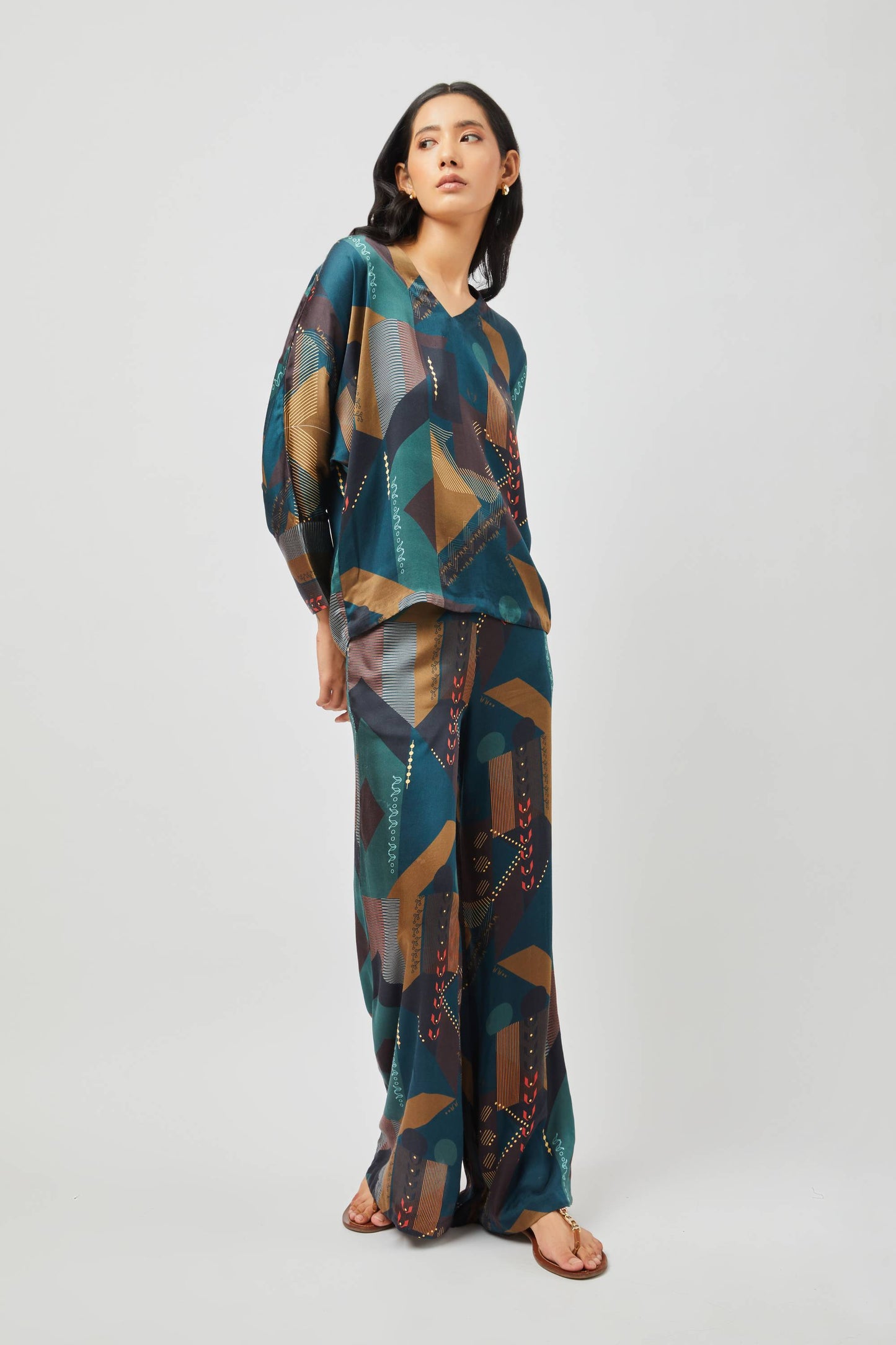 Stylera women's geometric print lounge set featuring a relaxed fit top and wide-leg pants