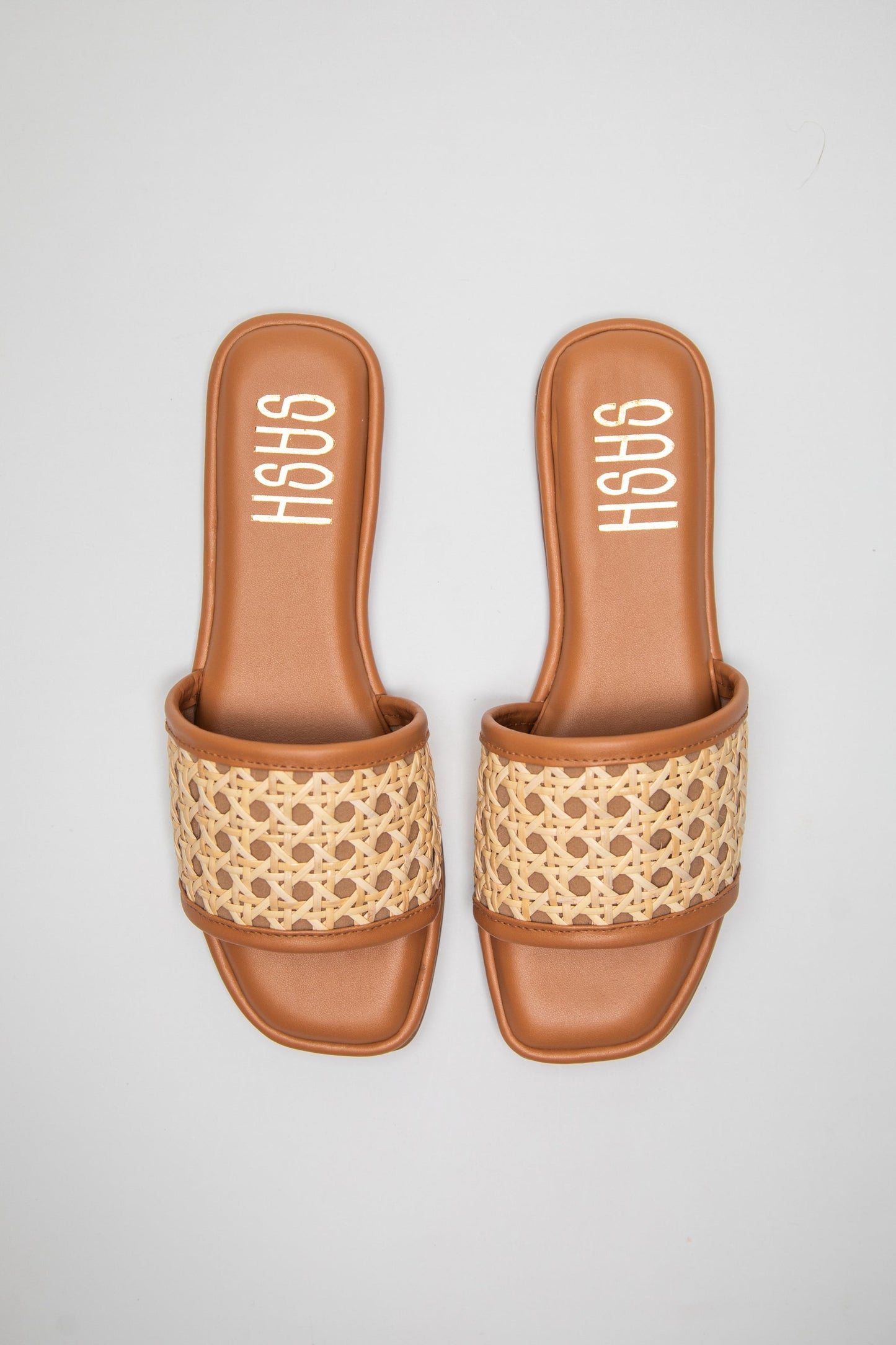 Stylera women's summer flat sandals with tan woven strap and cushioned footbed